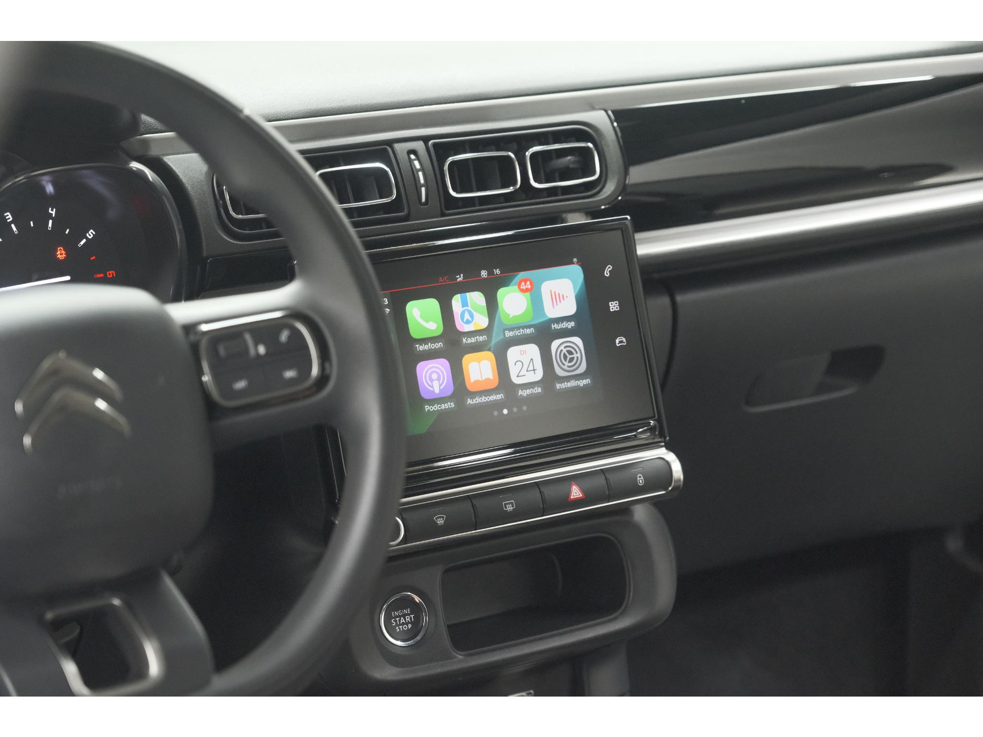 Citroen C3 PureTech 110 EAT6 Max | Apple Carplay | Parkeersensoren | Climate Control | 16 Inch Lichtmetalen Velgen