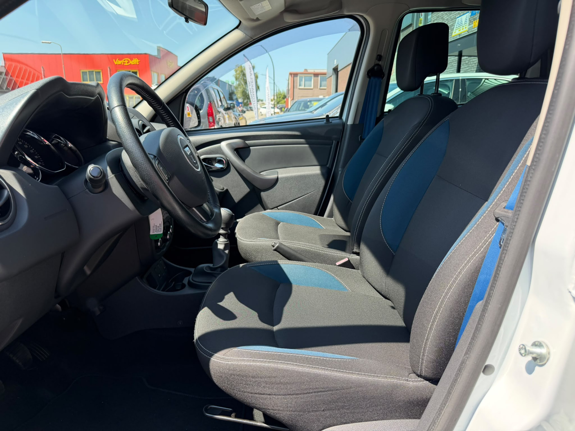 Dacia Duster 1.2 TCe 4x2 10th Anniversary | 2E EIGENAAR | 3/6 OF 12 MND GARANTIE | NAVI | CAMERA | LMV |
