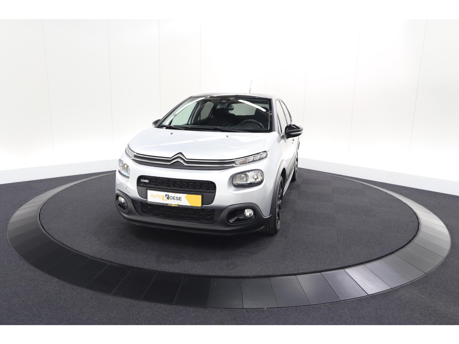 Citroen C3 PureTech 82 S&S Shine | Camera | Navigatie | Climate control | 17 Inch Lichtmetalen Velgen