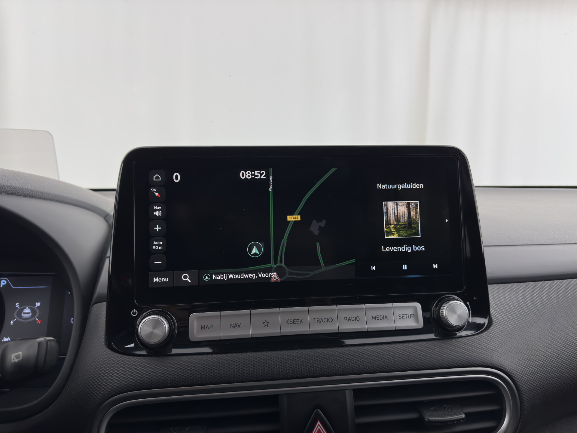 Hyundai Kona EV Fashion 64 kWh (3-Fase) {SOH-100%} (INCL-BTW)  Aut * HEATPUMP | NAVI-FULLMAP | LEATHER-FABRIC | KEYLESS | CAMERA | DAB | ECC | PDC | ADAPTIVE-CRUISE | LANE-ASSIST | HEATED SEATS | PRIVACY-GLASS | HEAD-UP | SHIFT-PADDLES | 17"A