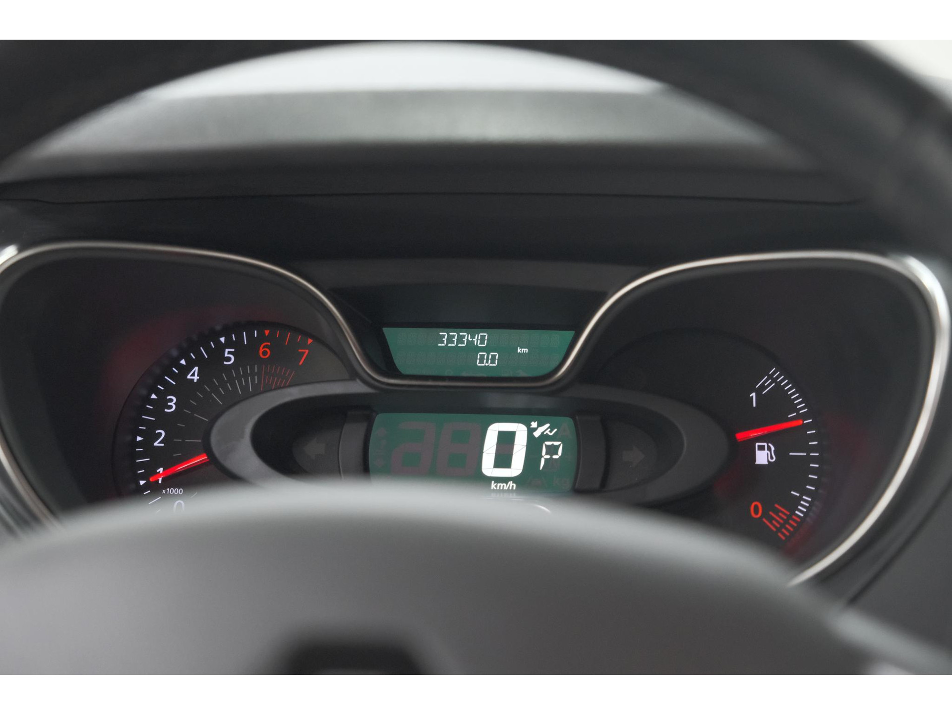 Renault Captur TCe 120 EDC Intens | Trekhaak | Camera | Navigatie | Parkeersensoren