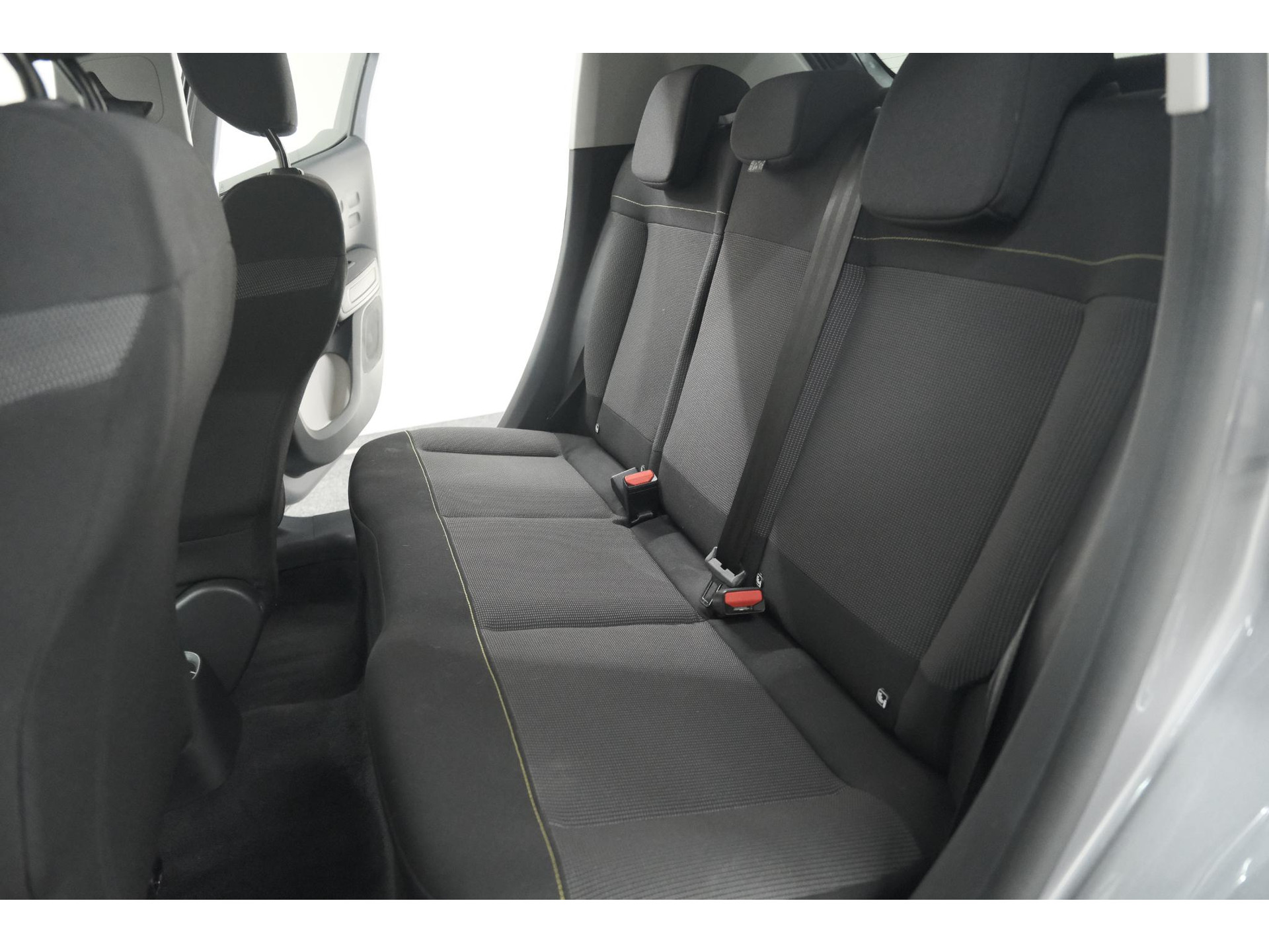 Citroen C3 PureTech 110 EAT6 Max | Camera | Parkeersensoren | Navigatie | Apple Carplay