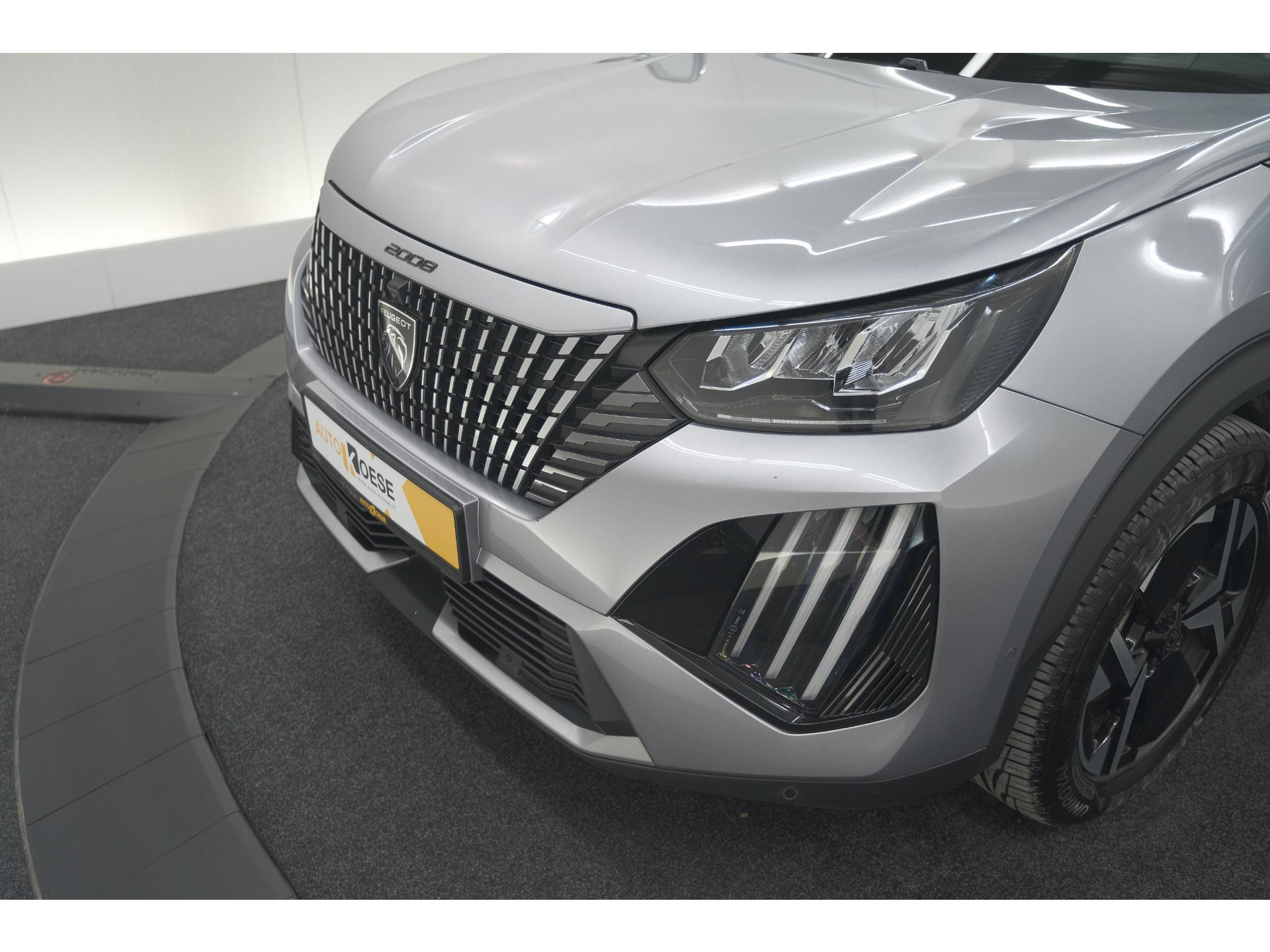 Peugeot 2008 Hybrid 136 e-DSC6 Allure | 360 Camera | Adaptieve Cruise Control | Dodehoekdetectie | Navigatie