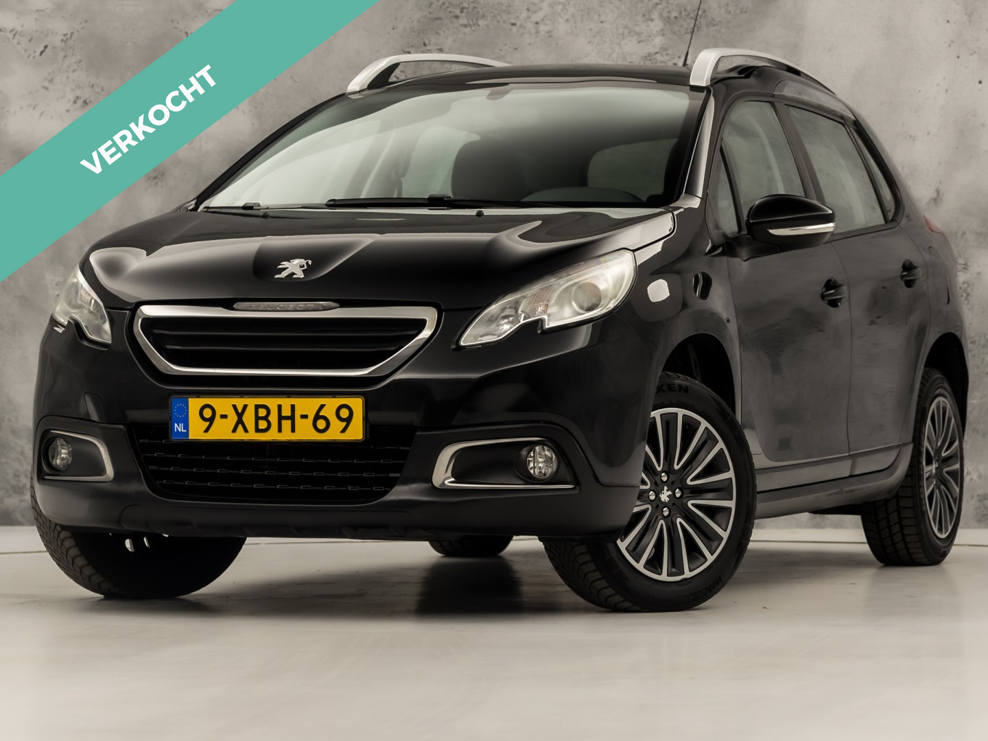 Peugeot 2008 1.2 VTi Sport (PANORAMADAK, NAVIGATIE, PARKEERSENSOREN, SPORTSTOELEN, CRUISE, NIEUWE APK, NIEUWSTAAT)