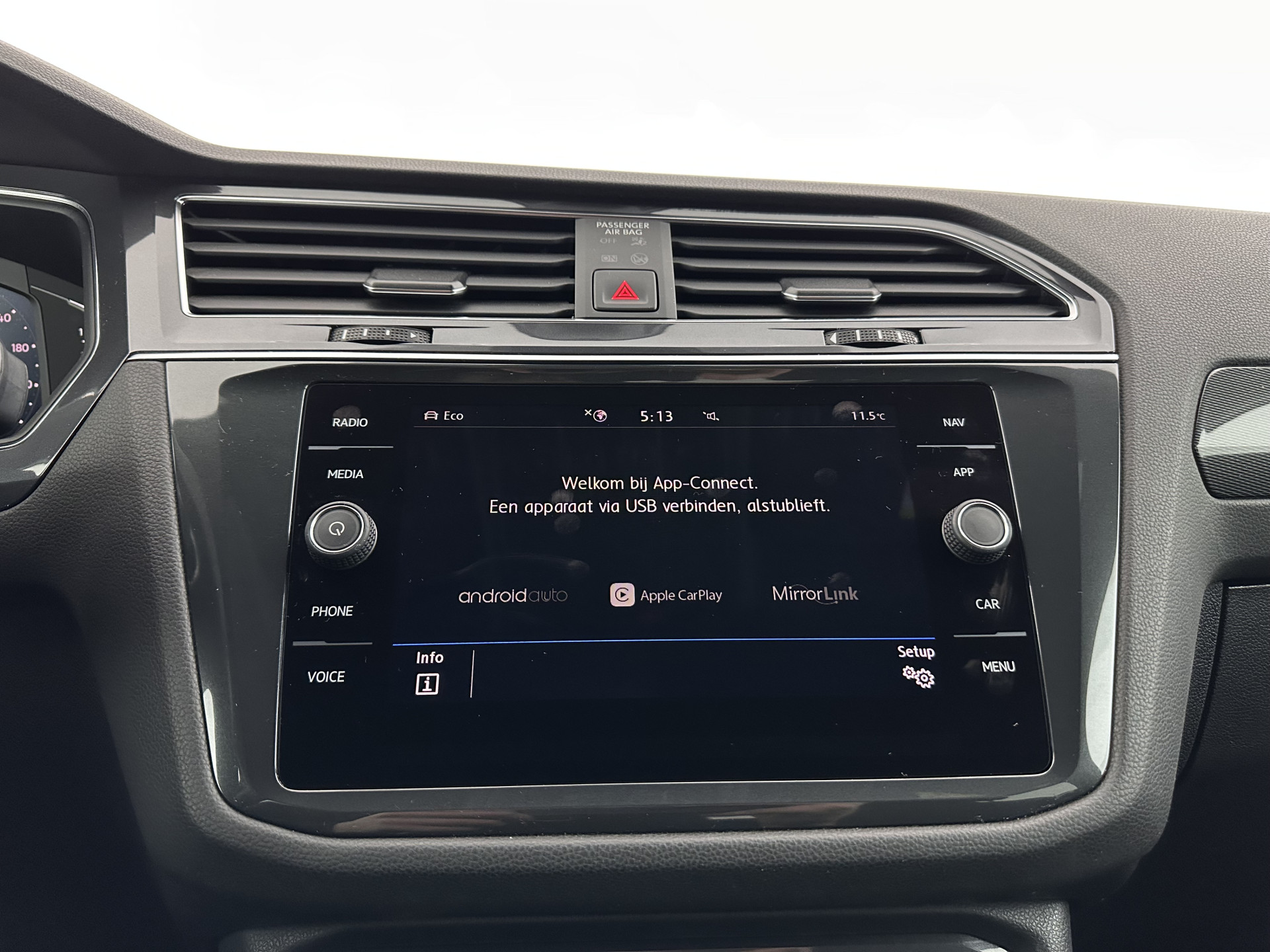 Volkswagen Tiguan Allspace 1.5 TSI R-Line Highline Business [ 7-Pers. ] Aut. *PANO | ARTVELOURS | FULL-LED | DIGI-COCKPIT | KEYLESS | ADAPTIVE-CRUISE | CAMERA | SHIFTPADDLES | CARPLAY | DAB+ | HEATED-COMFORTSEATS | NAVI-FULLMAP | PRIVACYGLASS | 19''ALU*