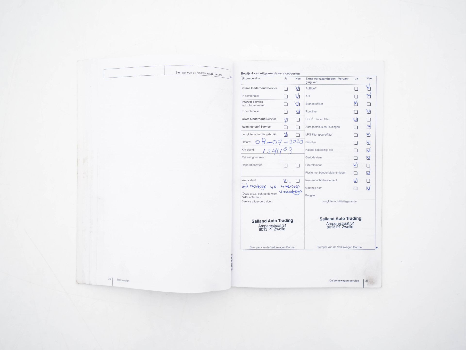 Volkswagen CC 1.8 TSI Aut. *LEATHER | BI-XENON | HEATED-SPORTSEATS | NAVI-FULLMAP | ECC | PDC | CRUISE | SHIFTPADDLES | PRIVACY-GLASS | TOWBAR | 18''ALU*