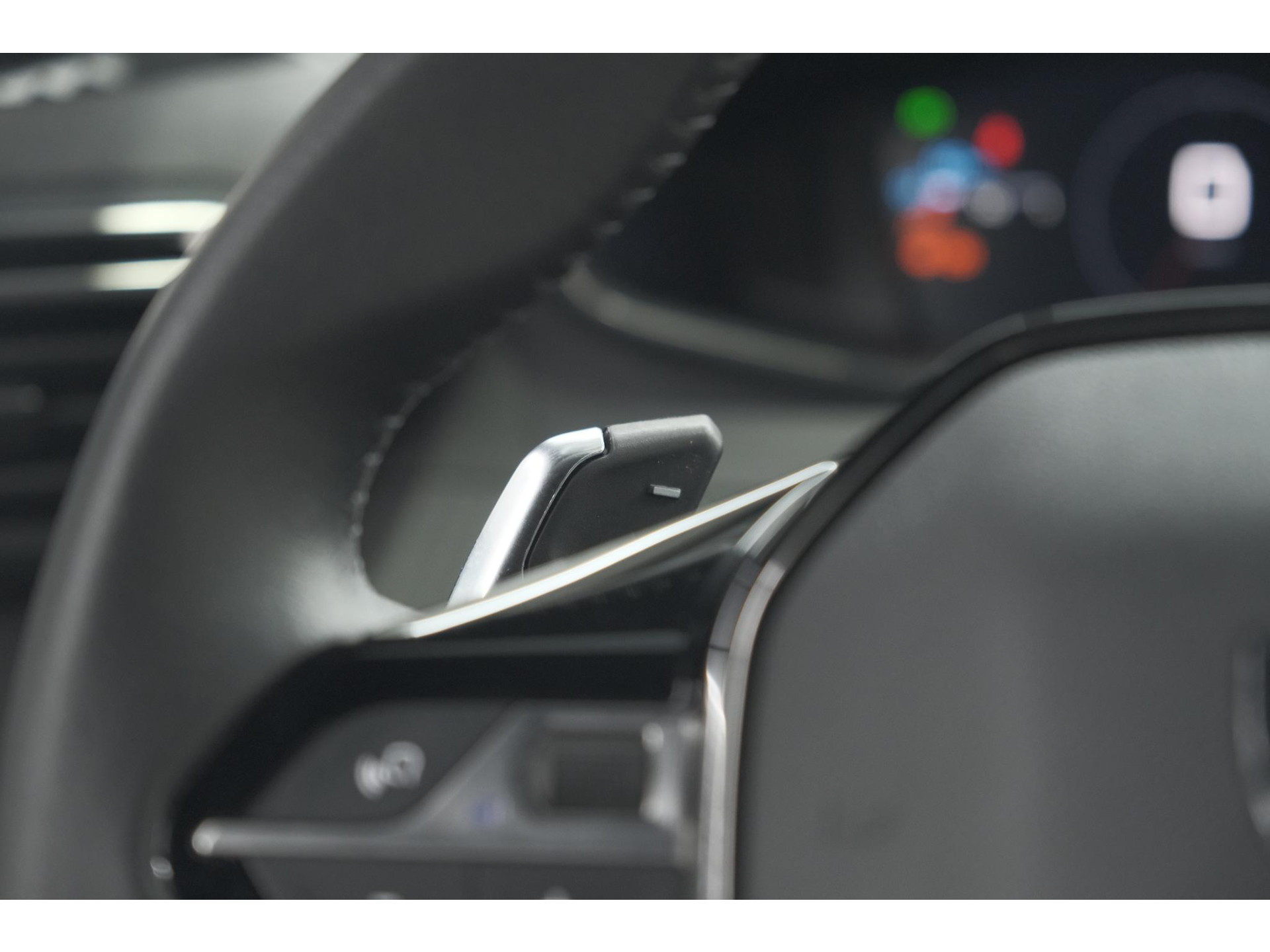 Peugeot 2008 PureTech 130 EAT8 Blue Lease Allure | Camera | Navigatie | Parkeersensoren | Apple Carplay