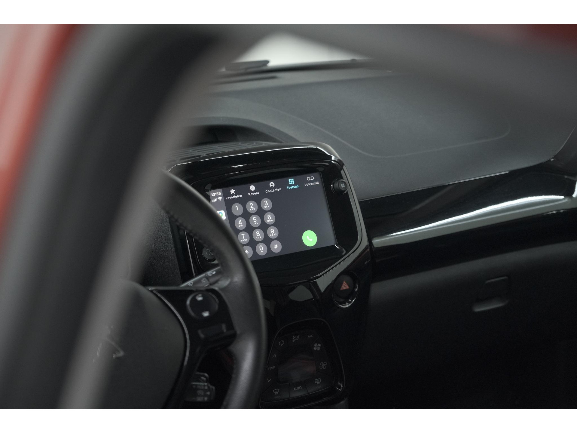 Peugeot 108 1.0 e-VTi Allure TOP! | Elektrisch Vouwdak | Trekhaak | Camera | Apple Carplay