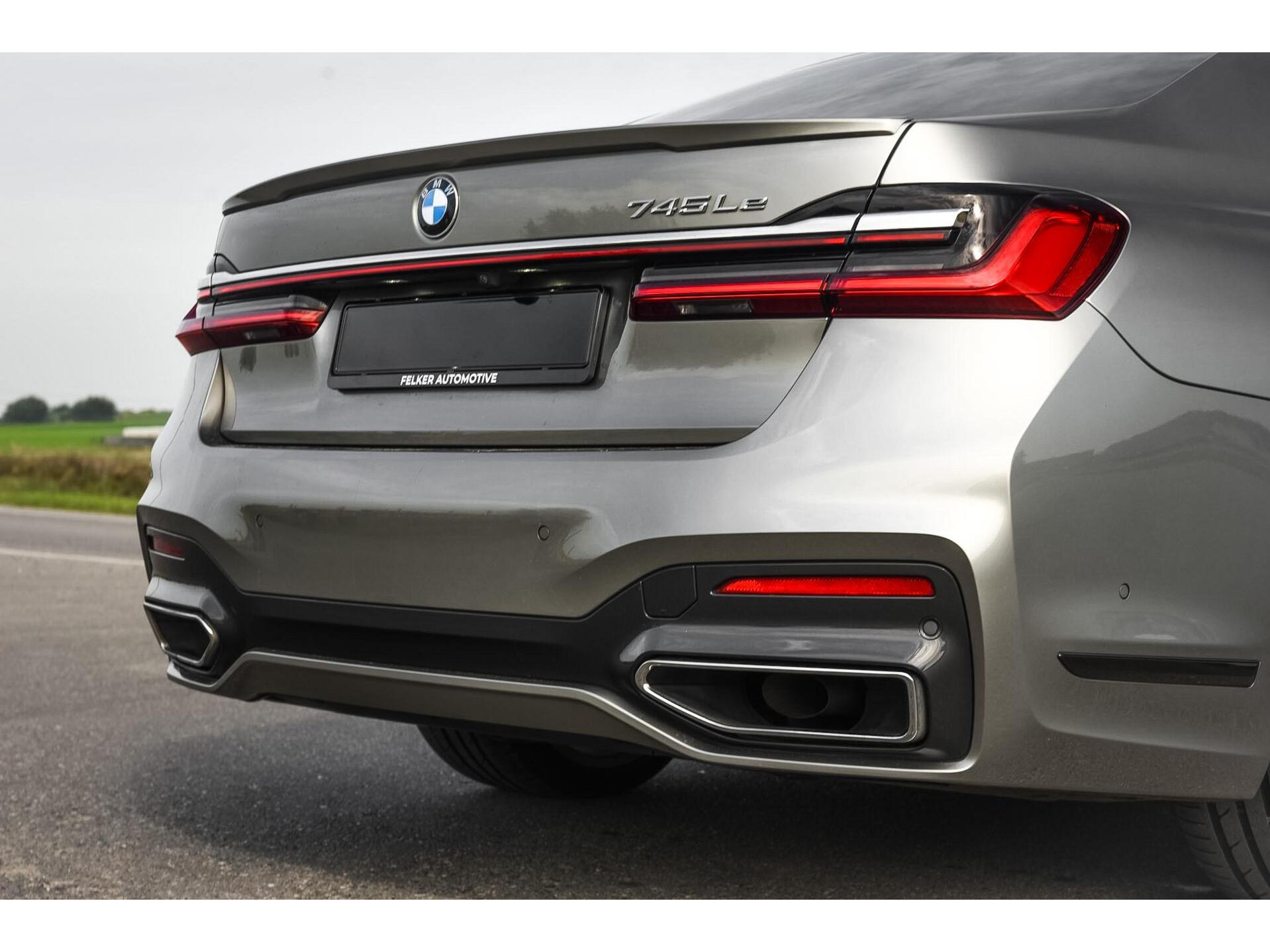 BMW 745Le High Executive | M Sport | Massage | Lounge