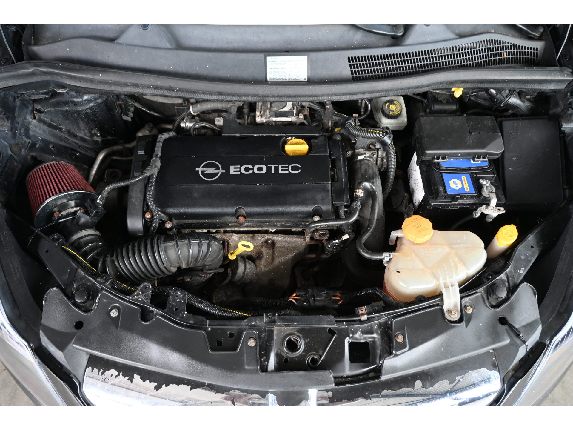 Opel Corsa 1.6-16V GSI 150 PK! Cruise control Lichtmetaal Navigatie Xenon Elektrisch Pakket Inruil Mogelijk!