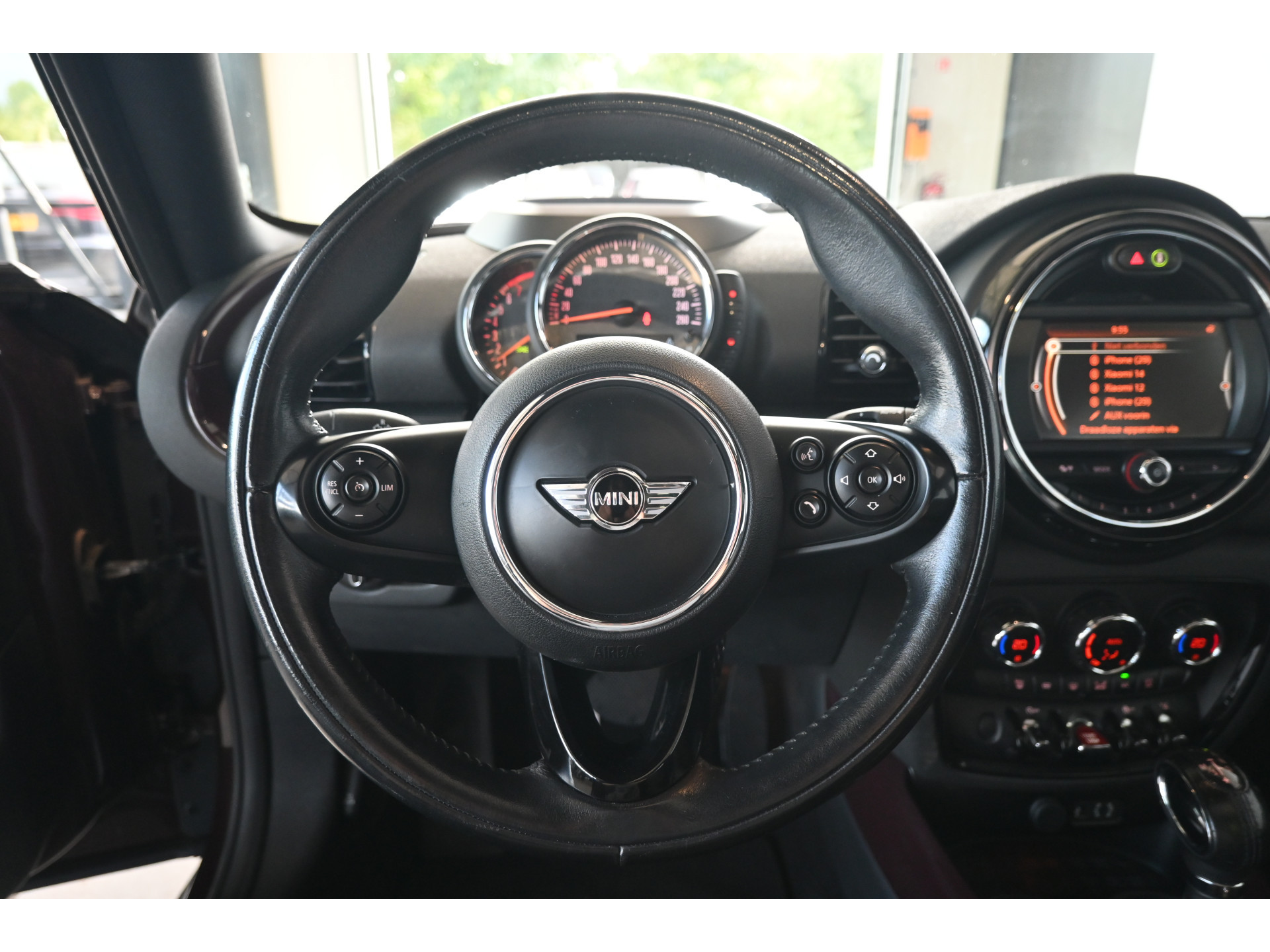 MINI Clubman 1.5 Salt Business Automaat Navigatie Panoramadak Goed Onderhouden! Inruil Mogelijk!