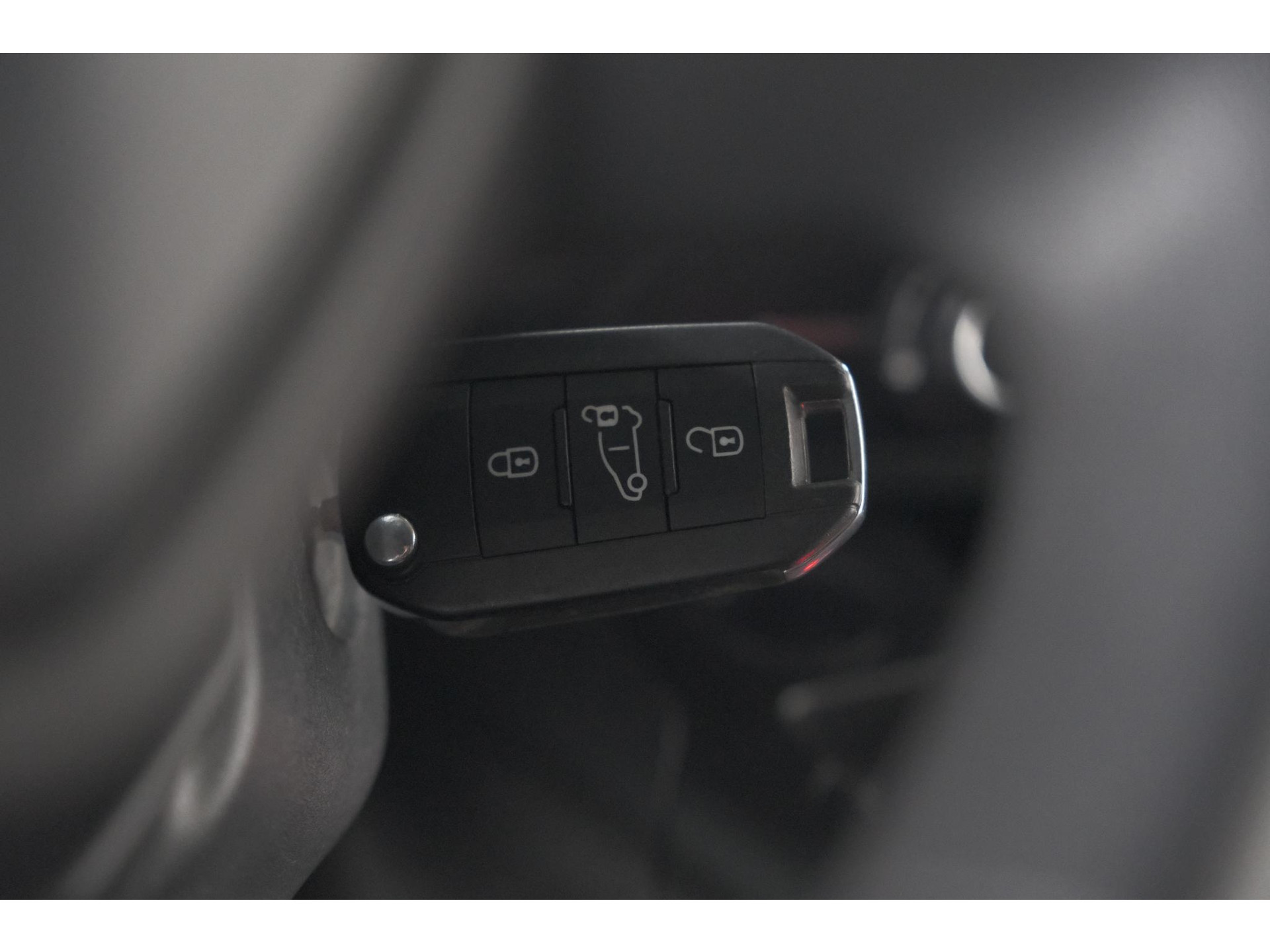 Peugeot Partner 1.5 BlueHDi 130 EAT8 S&S L1 | Trekhaak | Laadruimte-Pakket | Camera | Dodehoekdetectie