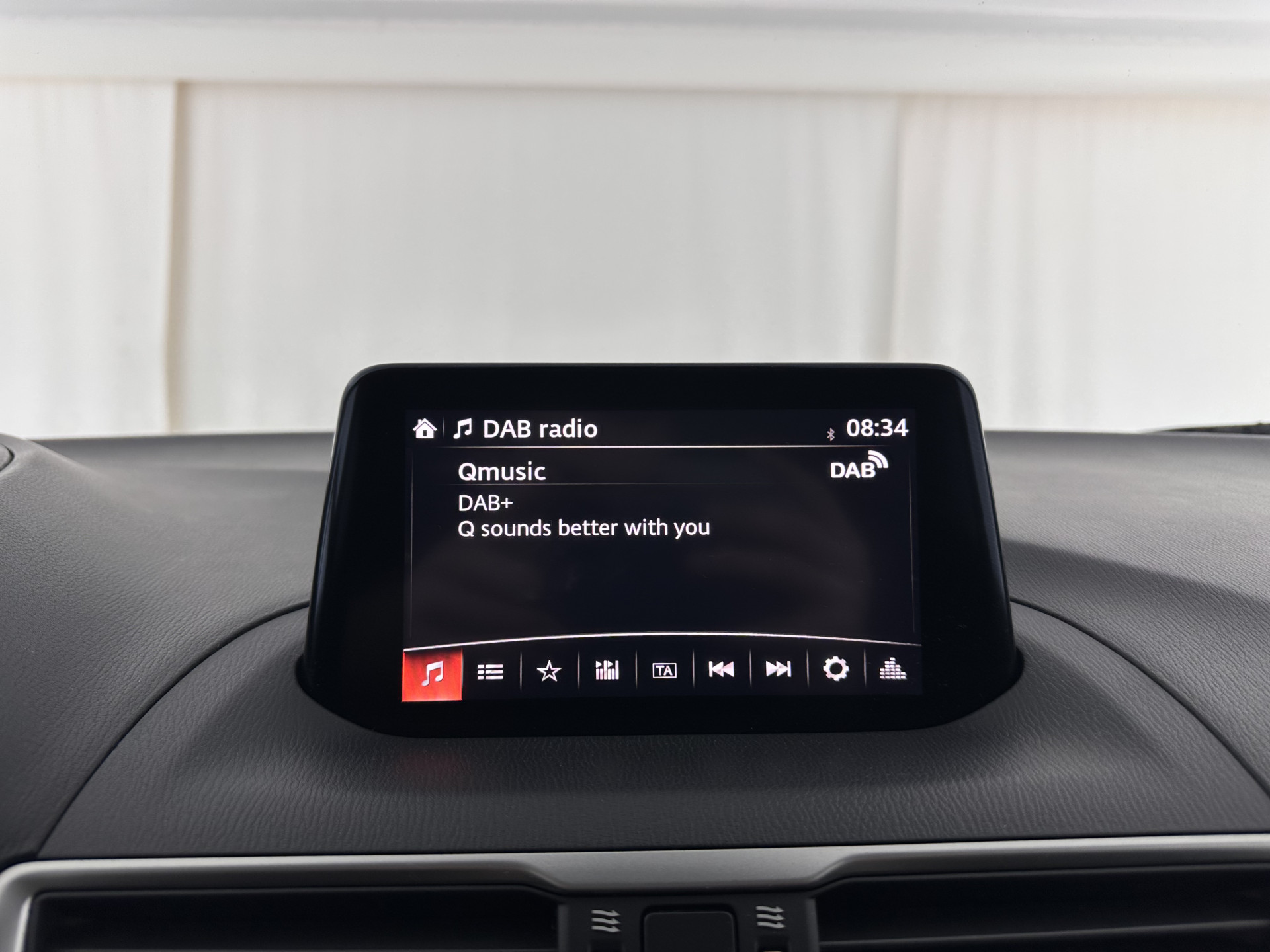 Mazda 3 2.2 SkyActiv-D 150 SkyLease *HEATED-COMFORTSEATS | NAVI-FULLMAP | DAB+ | PRIVACYGLASS | ECC | PDC | CRUISE | 18''ALU*