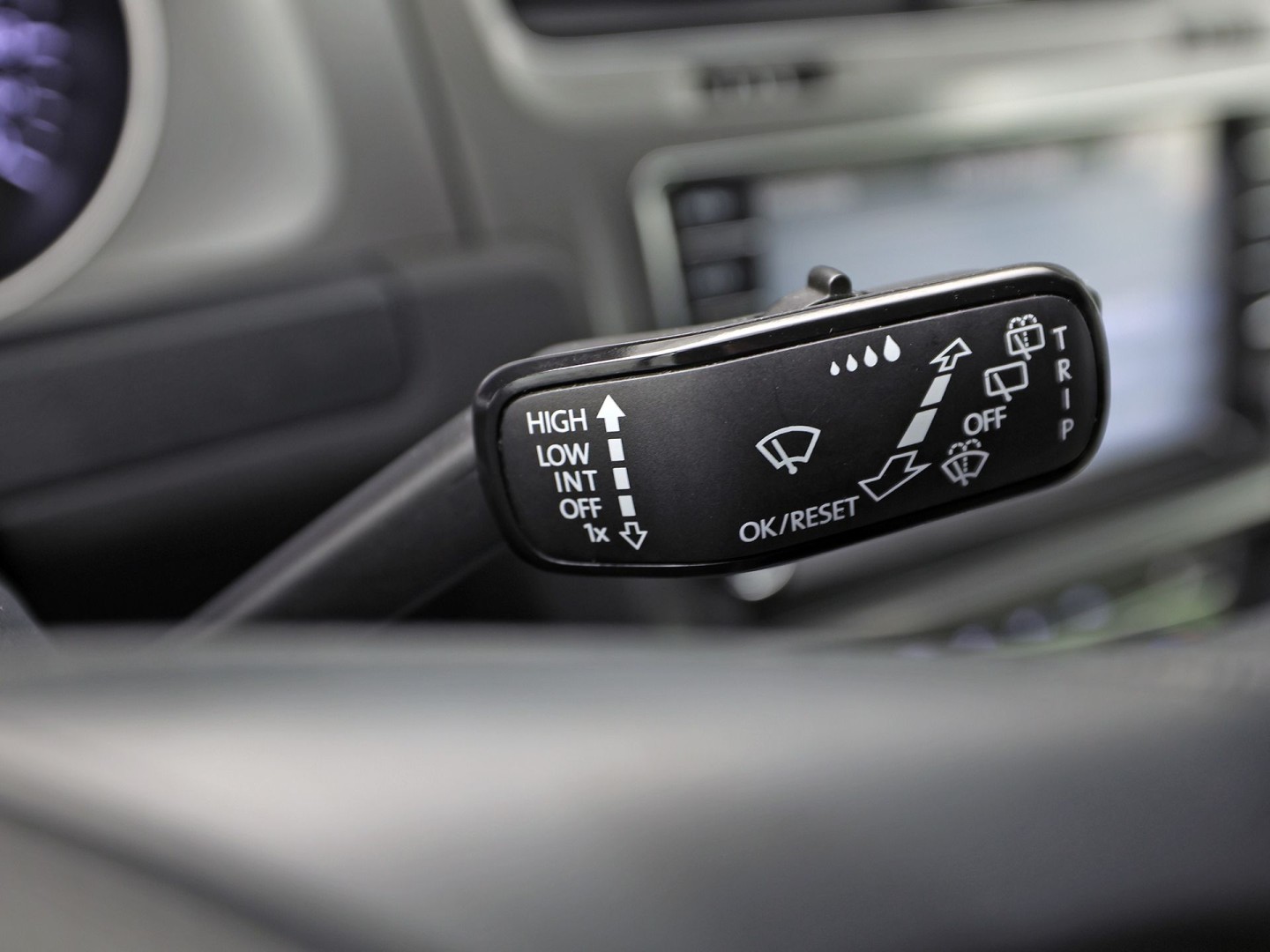 Volkswagen Golf Variant 1.2 TSI Sport (NAVIGATIE, BLUETOOTH, CLIMATE, NAP, TREKHAAK, SPORTSTOELEN, ARMSTEUN, LM VELGEN, ELEK PAKKET, NIEUWSTAAT)