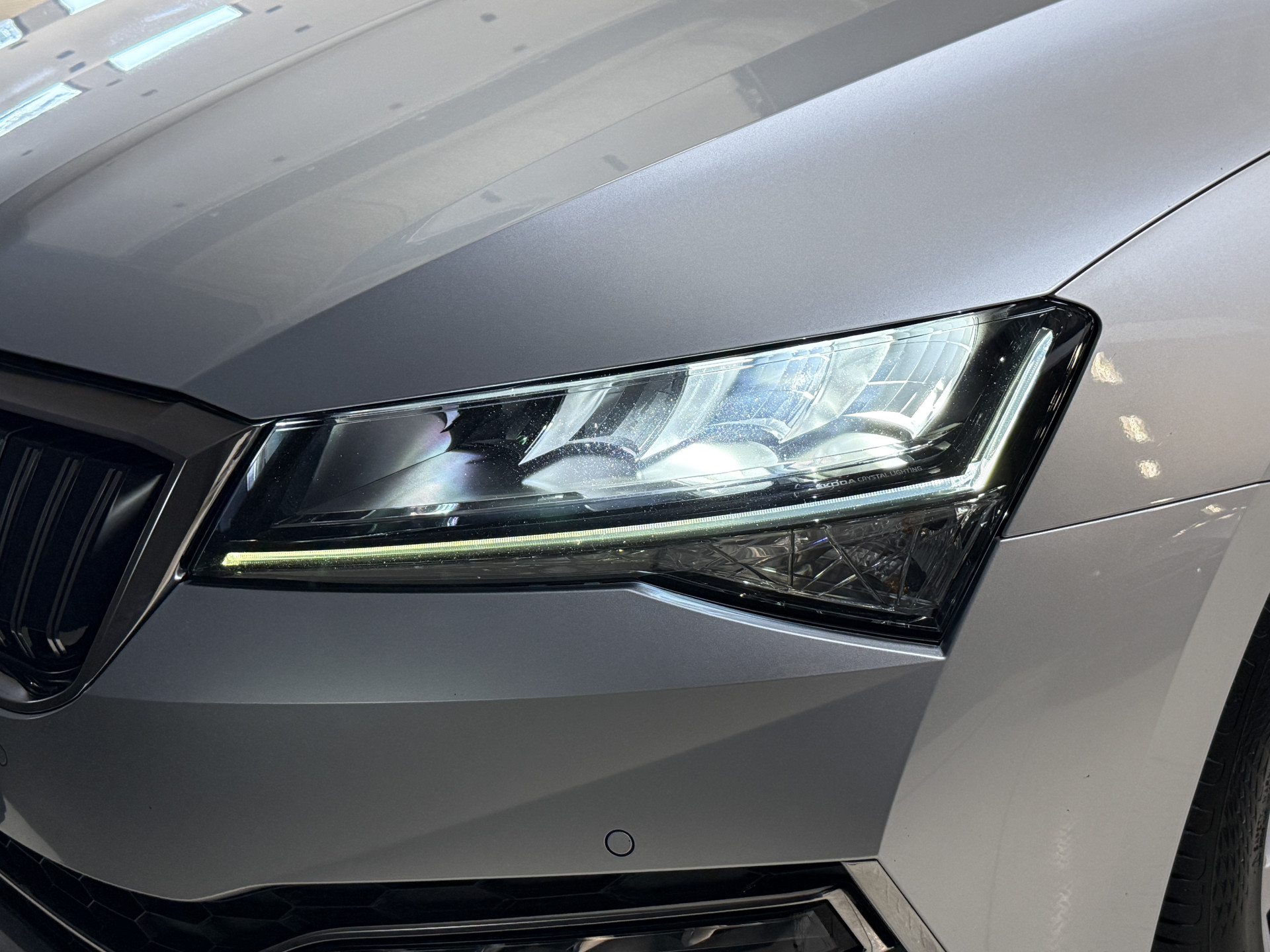 ŠKODA Superb Combi 1.4 TSI iV Business Edition Plus | Panoramadak | Crystal Light | Apple Carplay