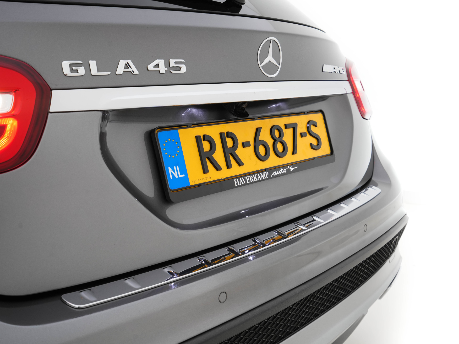 Mercedes-Benz GLA-klasse AMG 45 4MATIC *PANO | XENON | LEATHER-ALCANTARA | MEMORY-PACK | HARMAN/KARDON-AUDIO | KEYLESS |  CAMERA | SPORT-SEATS | HEATED-SEATS | NAVI-FULLMAP | SHIFT-PADDLES  | ECC | PDC | CRUISE | 20''ALU*