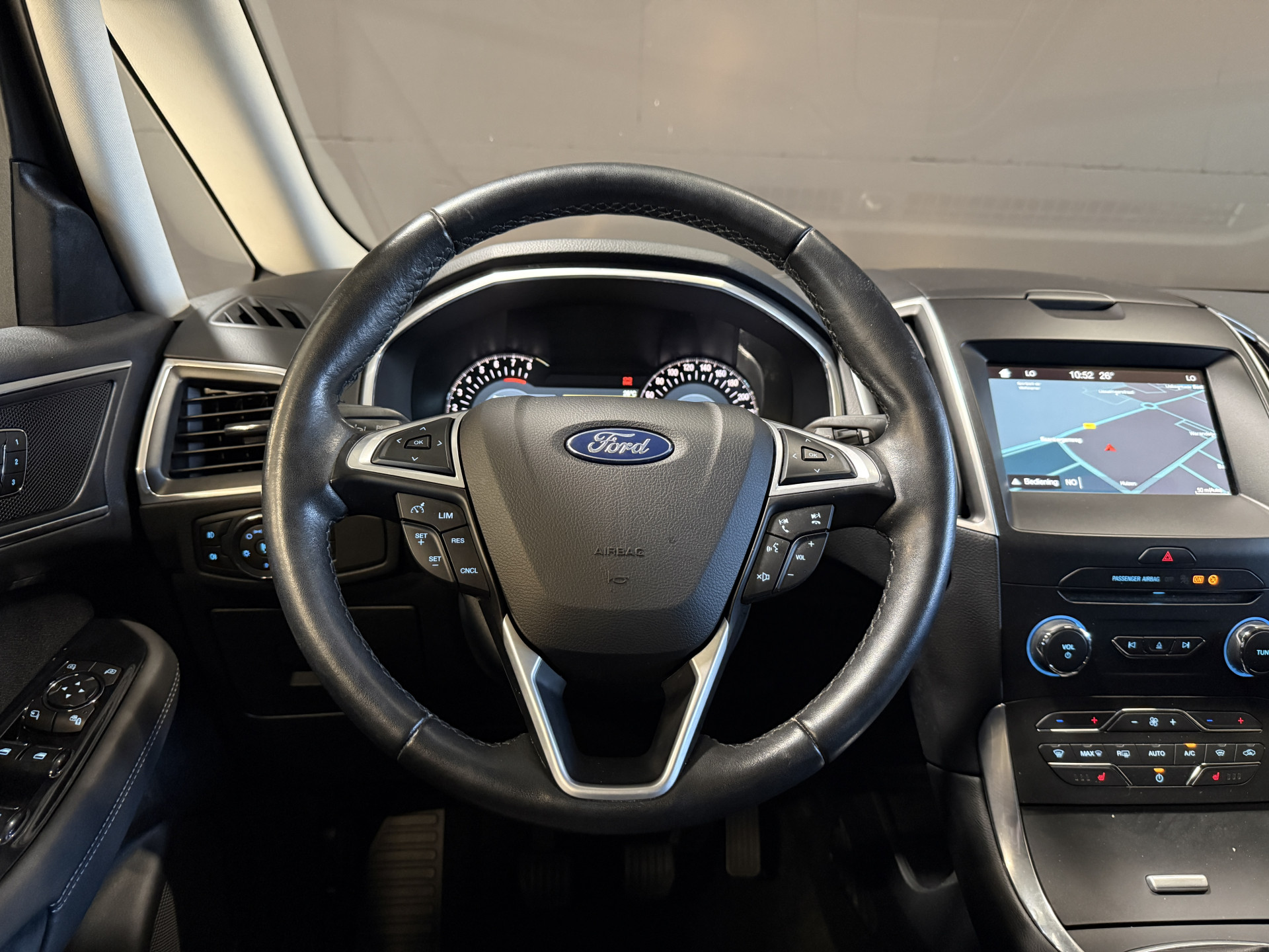 Ford S-Max 1.5 Titanium 7p. | Stoel/stuur verwarming | Trekhaak | Apple Carplay