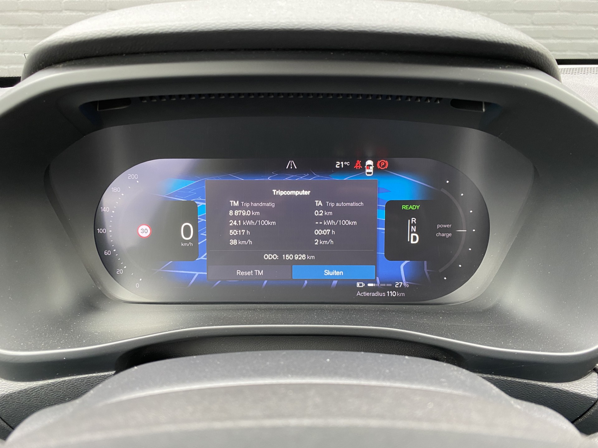 Volvo XC40 Recharge P8 AWD R-Design 408 pk | 1e eigenaar | dealer onderh. | panoramadak | trekhaak | 360 camera | stoelverw.