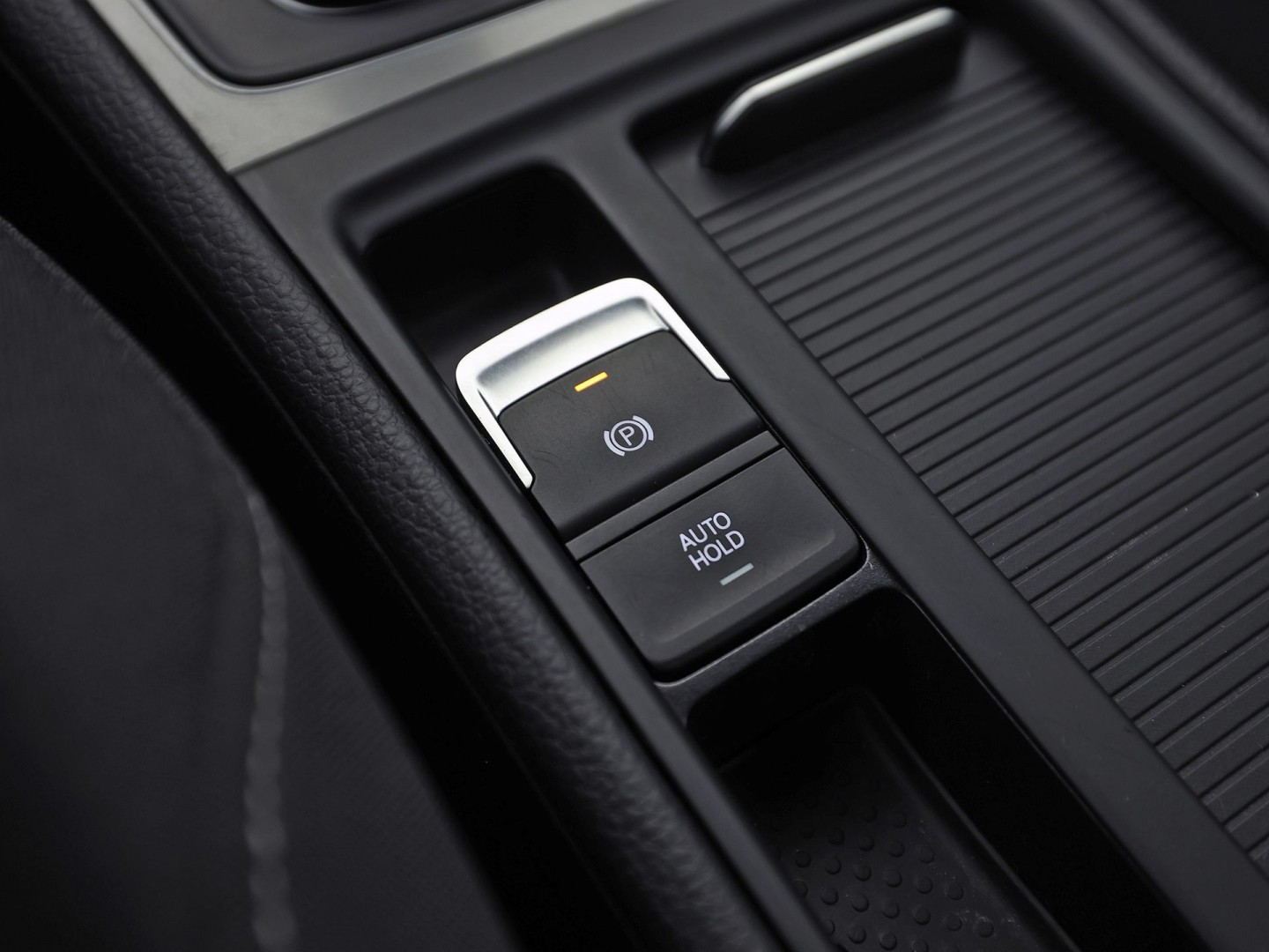 Volkswagen Golf Variant 1.2 TSI Sport (NAVIGATIE, BLUETOOTH, CLIMATE, NAP, TREKHAAK, SPORTSTOELEN, ARMSTEUN, LM VELGEN, ELEK PAKKET, NIEUWSTAAT)