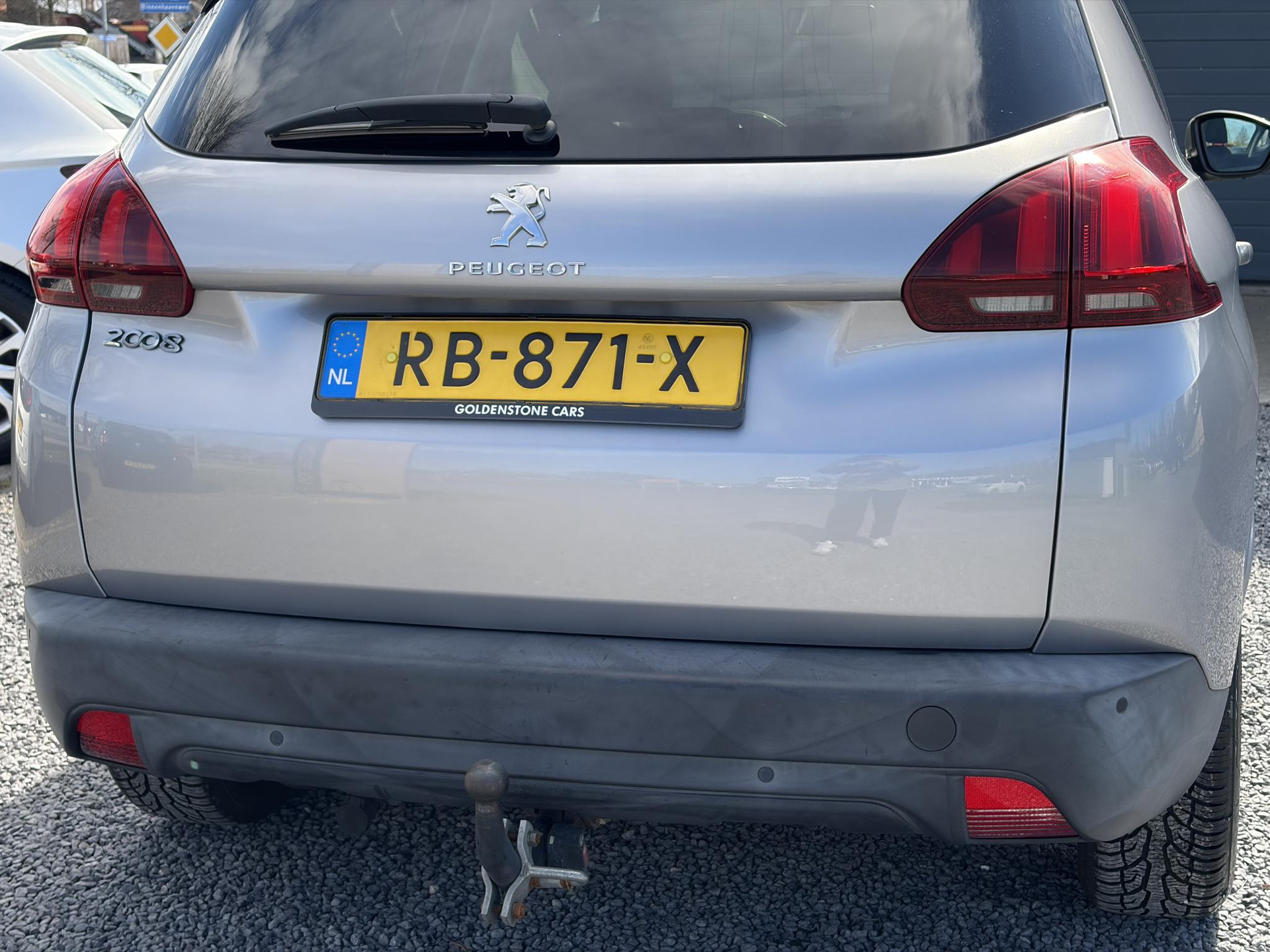 Peugeot 2008 1.2 PureTech Blue Lion 2e Eigenaar,Pano,Navi,Trekhaak,110pk,Dealer Onderhouden,Airco,Cruise,Pdc,Lm velgen,N.A.P,Recent beurt gehad,Apk tot 11-2026