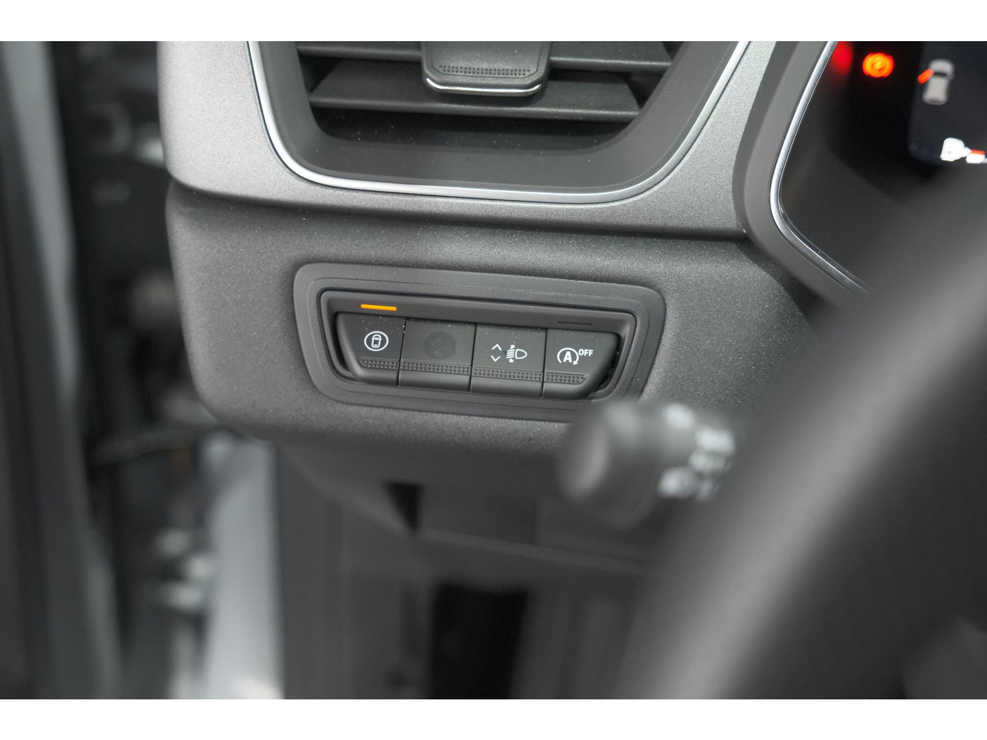 Renault Captur TCe 90 Techno | Nieuw Model | Camera | Harman Kardon | Apple Carplay | Parkeersensoren | 18 Inch Lichtmetalen Velgen