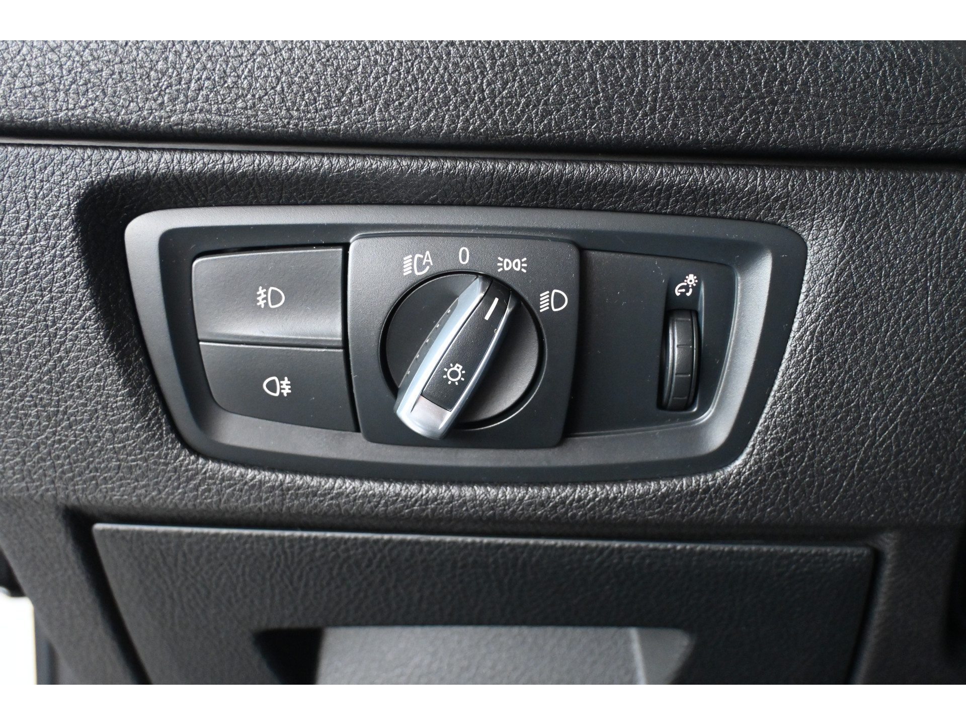 BMW 1-serie 116i Sport Cima Navigatie Pdc Cruise Control LED Stoelverwarming Inruil Mogelijk!