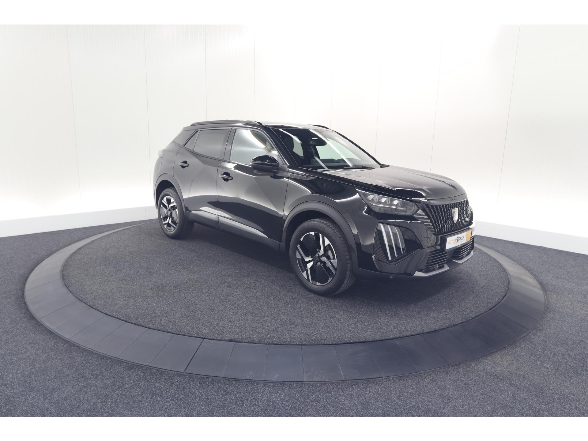 Peugeot 2008 PureTech 130 EAT8 GT | Camera | Parkeersensoren | Apple Carplay | Keyless Entry