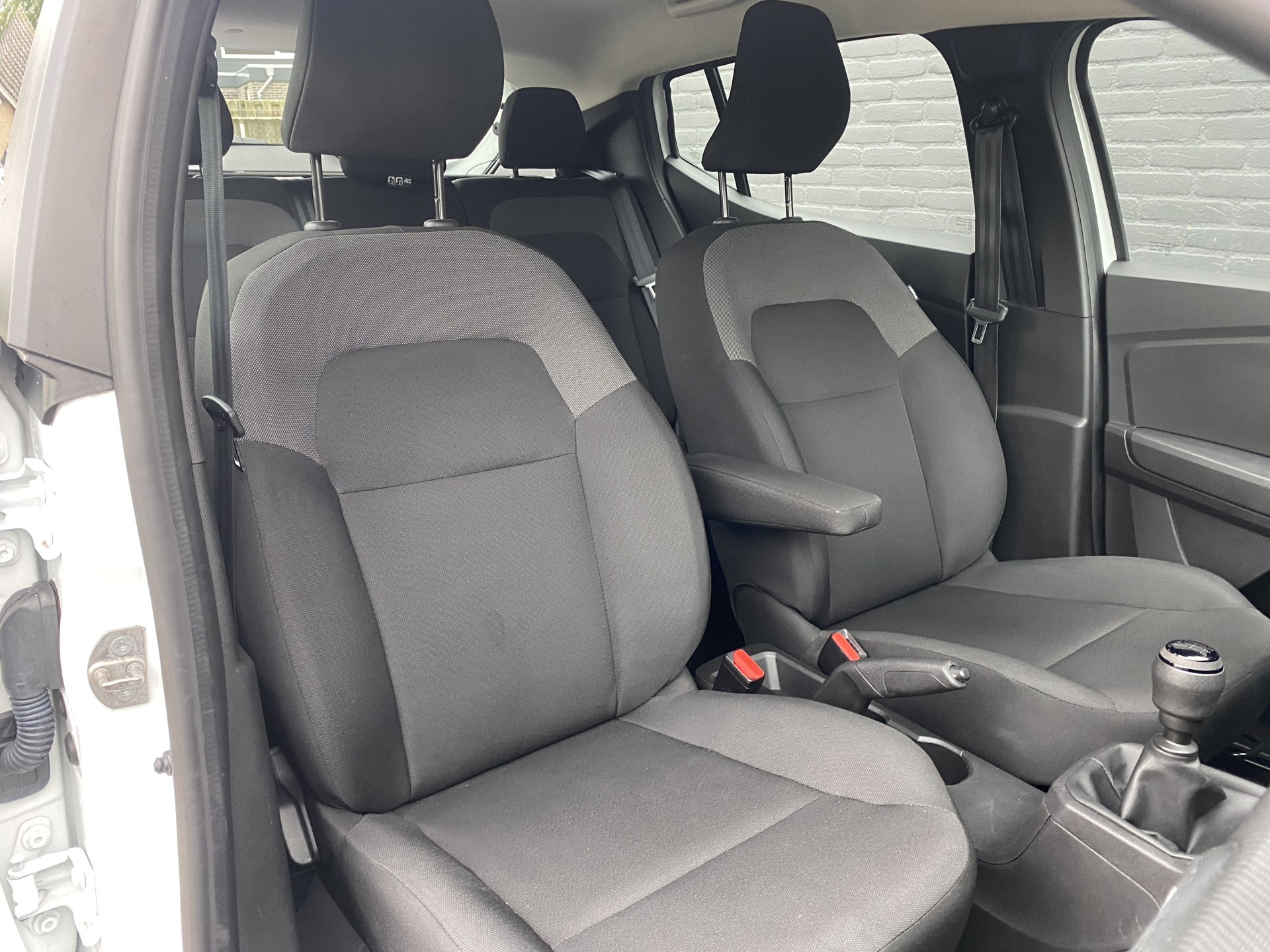 Dacia Sandero 1.0 TCe LPG 100 ECO-G Essential | 1e eigenaar | dealer onderhouden | airco | cruise control | dab audio | BTW auto