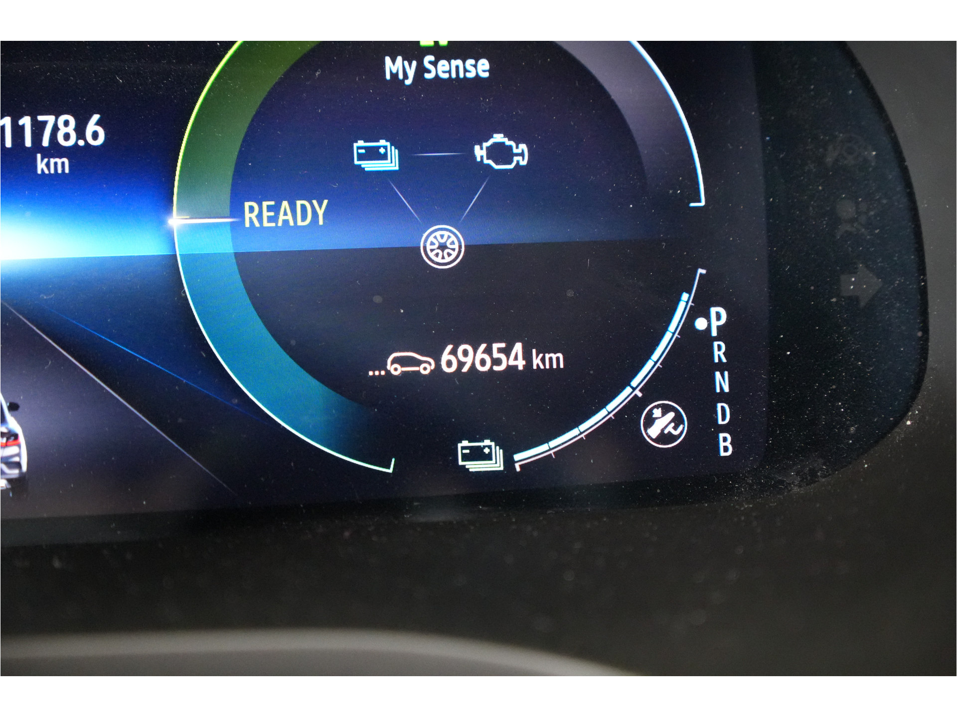 Renault Arkana 1.6 E-Tech Hybrid 145 | Stl. verw. | Camera | Keyless | Apple/Android |