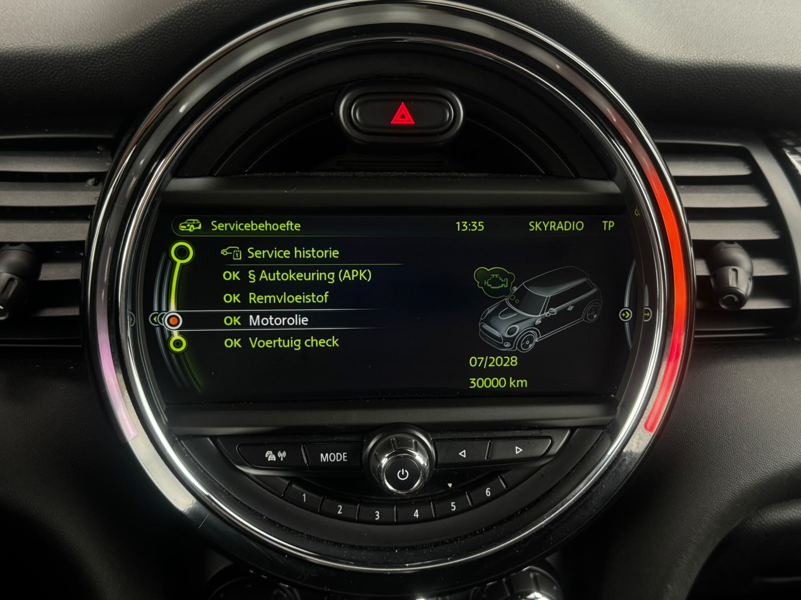 MINI Cooper S 2.0 192PK Chili Serious Business Head-UP Leer LED