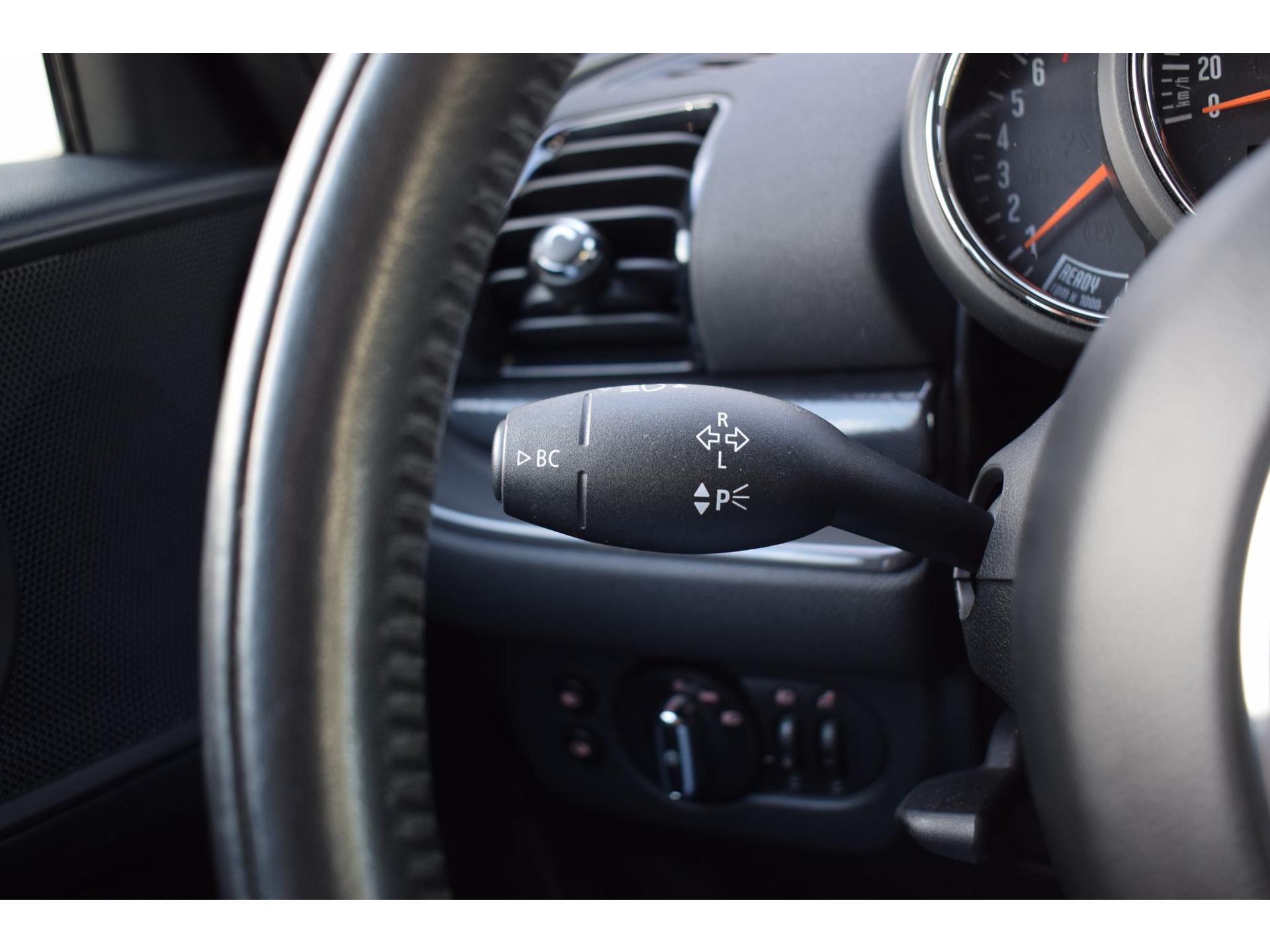 MINI Clubman 1.5 One Salt Business | Apple CarPlay | Stoelverw. | Cruise | Climate