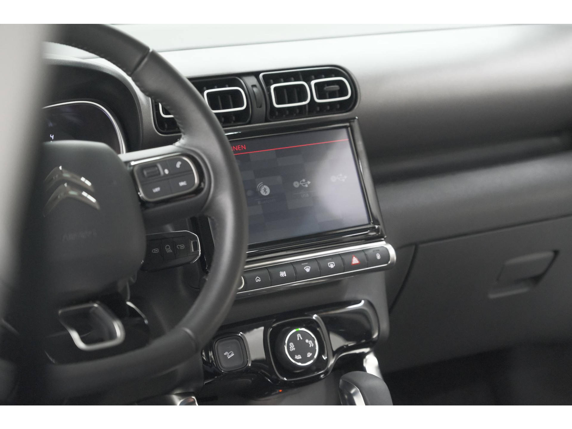 Citroen C3 Aircross PureTech 130 EAT6 Max | Allseason Banden | Parkeersensoren | Navigatie | Apple Carplay