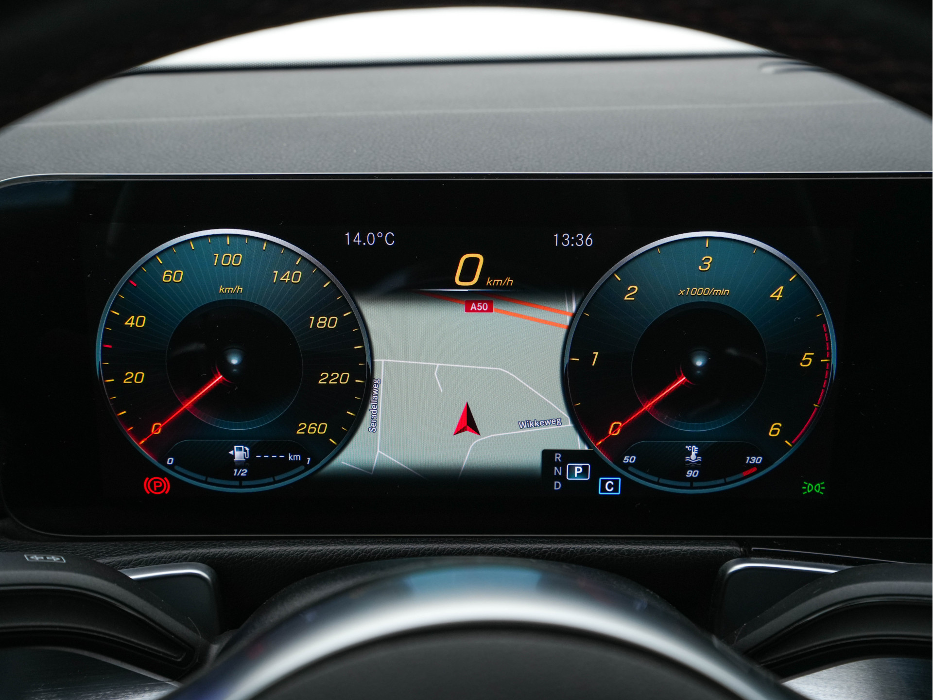 Mercedes-Benz GLB 200 d ( VAN ) Premium AMG-Sport-Pack Aut. *LEATHER-MICROFIBRE | FULL-LED | AMBIENT-LIGHT | WIDE-SCREEN-DIGICOCKPIT | HEATED-SPORTSEATS | KEYLESS | NAVI-FULLMAP | DAB+ | ECC | PDC | CRUISE | 19''ALU*