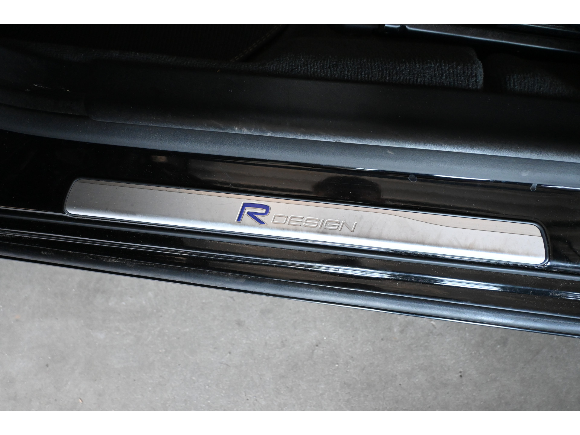 Volvo V60 2.0 D3 Nordic R-Design Automaat Clima Trekhaak Navigatie Cruise control Inruil Mogelijk!