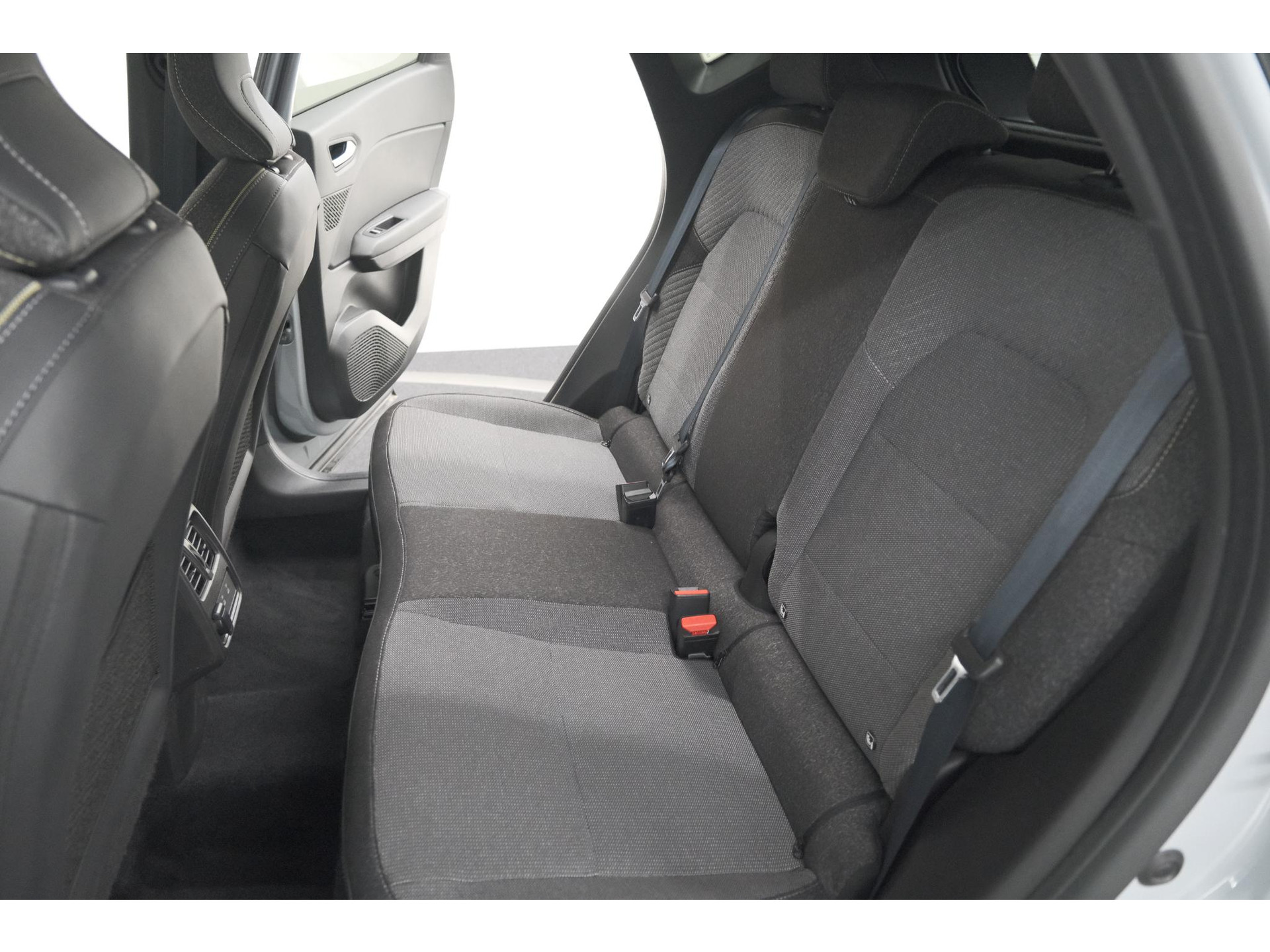 Renault Captur 1.8 E-Tech full hybrid 160 techno | Camera | Adaptieve Cruise Control | Navigatie