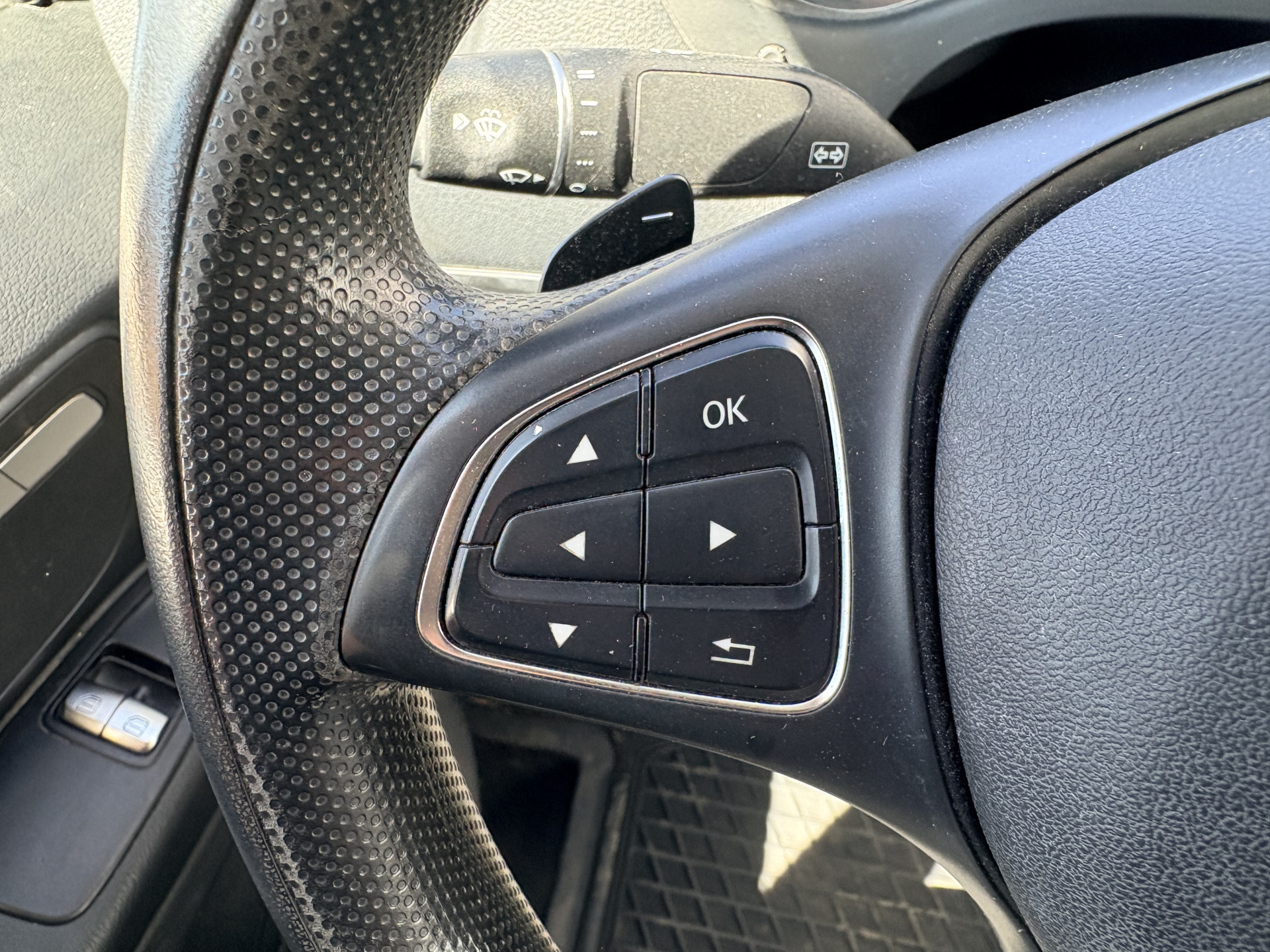 Mercedes-Benz eVito 112 66kWh L2 Elektrisch 95.8% (SOH) 280-WLTP 80kw Snelladen Climate Control Cruise Control Camera Stoelverwarming Parkeersensoren