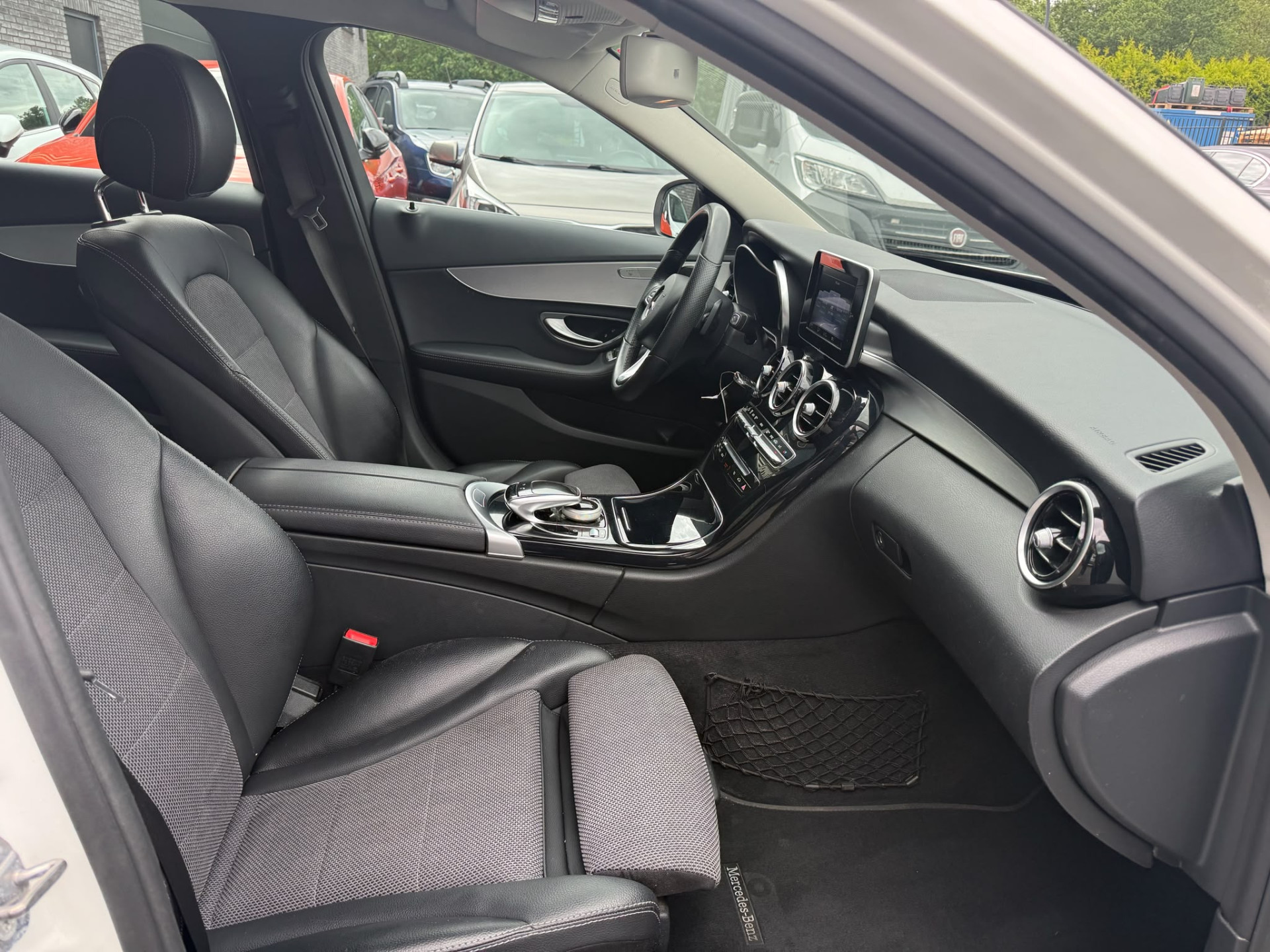 Mercedes-Benz C-klasse 200 Premium Plus | 1E EIGENAAR | 3/6/12MND GARANTIE| LED | CRUISE | SFEER | STOELVERWM. | NAVI |