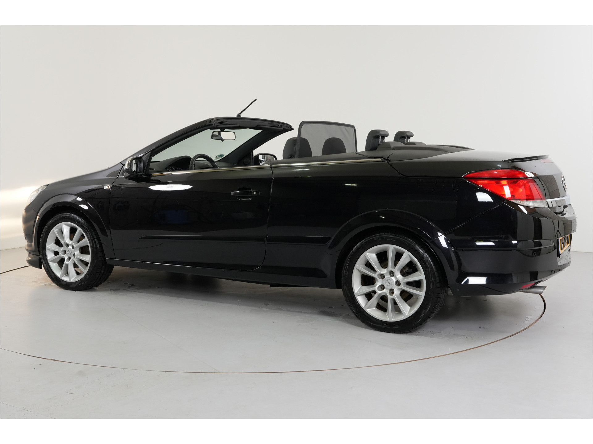 Opel Astra TwinTop 1.8 Enjoy | Climate | Cruise | PDC |