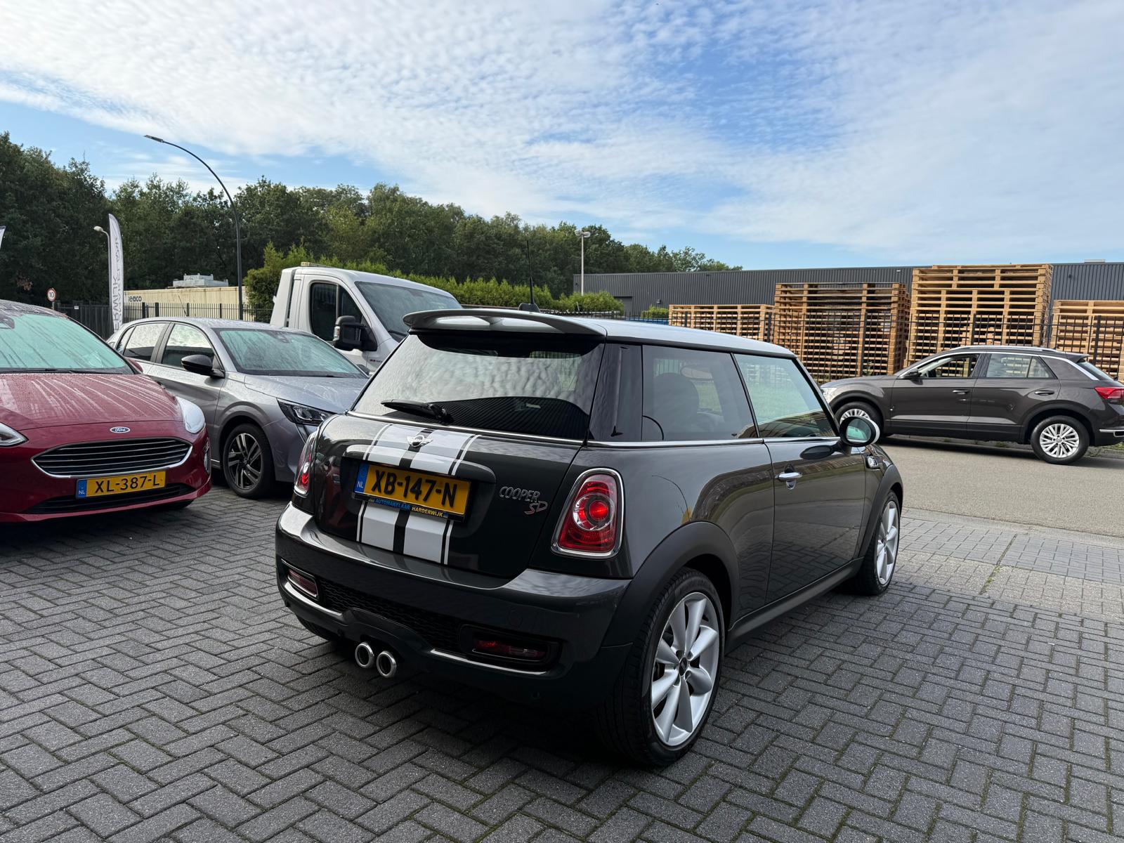 MINI 3-Deurs 2.0 Cooper SD Monte Carlo | 3/6/12 MND GARANTIE | AUTOMAAT | CRUISE | XENON | GOED ONDERHOUDEN | BLUETOOTH | CLIMA |