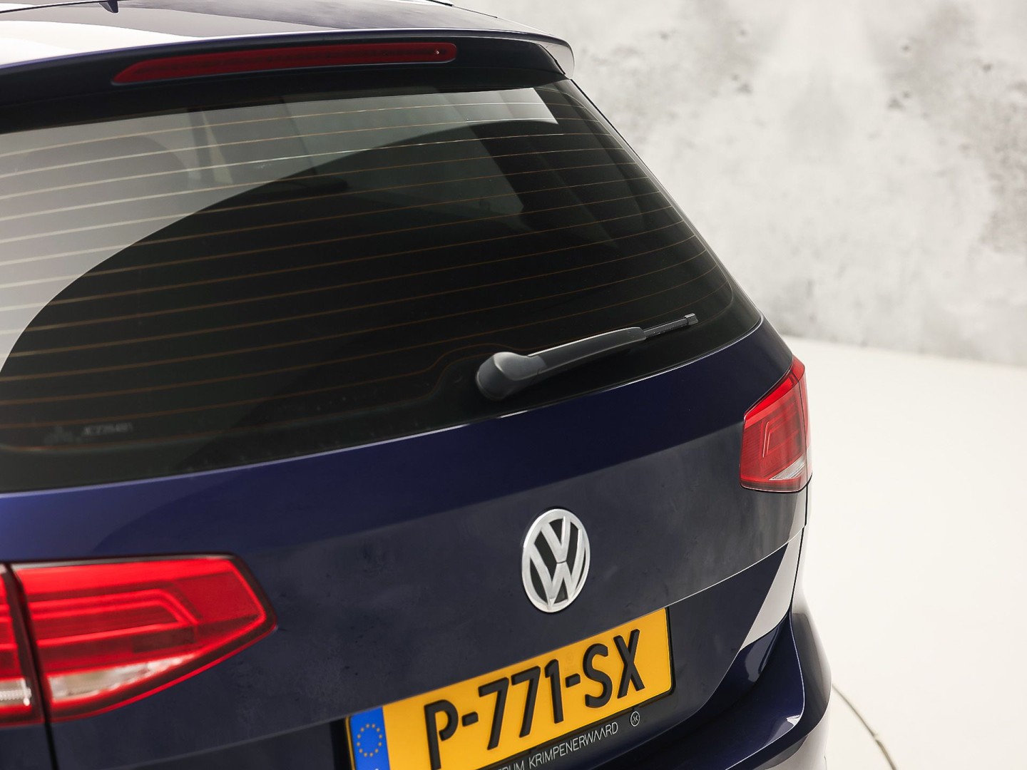 Volkswagen Passat Variant 1.4 TSI ACT Highline 150Pk Automaat (APPLE CARPLAY, GROOT NAVI, CLIMATE, CAMERA, SPORTSTOELEN, GETINT GLAS, KEYLESS START, ADAPTIVE CRUISE,
