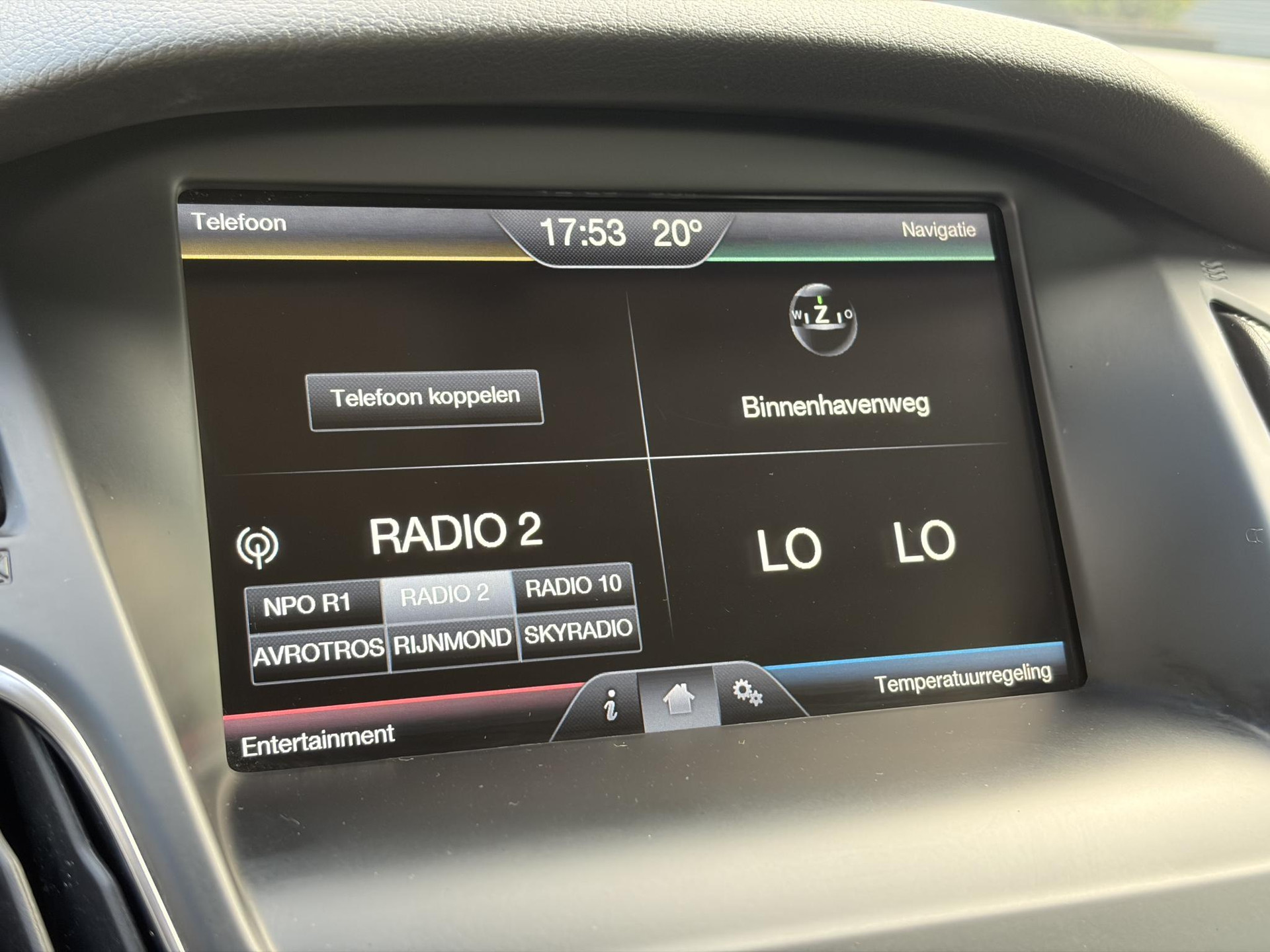 Ford Focus 1.0 Titanium   ✓125pk✓2e Eigenaar✓Navi✓Trekhaak✓6 Bak✓Clima✓Cruise✓Pdc V+A✓Net Beurt gehad✓17''Lm velgen✓N.A.P✓N.A.P✓Apk tot 09-2027