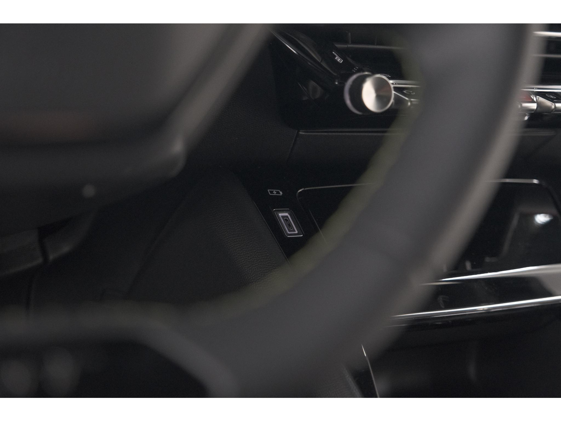 Peugeot 2008 PureTech 130 EAT8 GT | 360 Camera | Stoelmassage | Adaptieve Cruise Control | Dodehoekdetectie