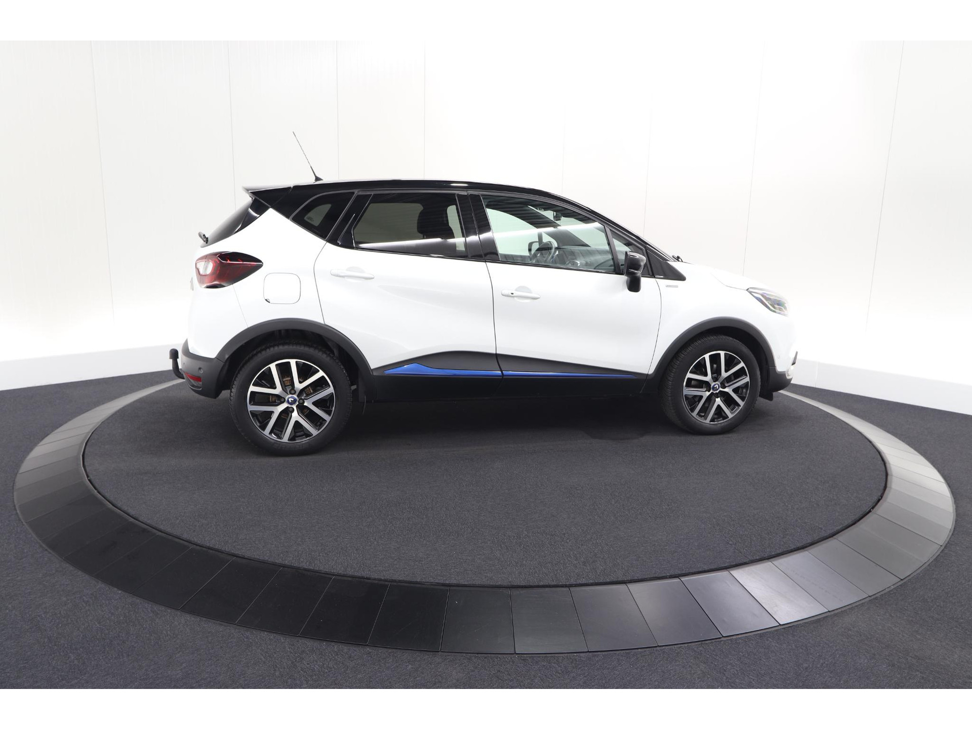 Renault Captur TCe 150 EDC S-Version | Trekhaak| Camera | Dodehoekdetectie | Navigatie