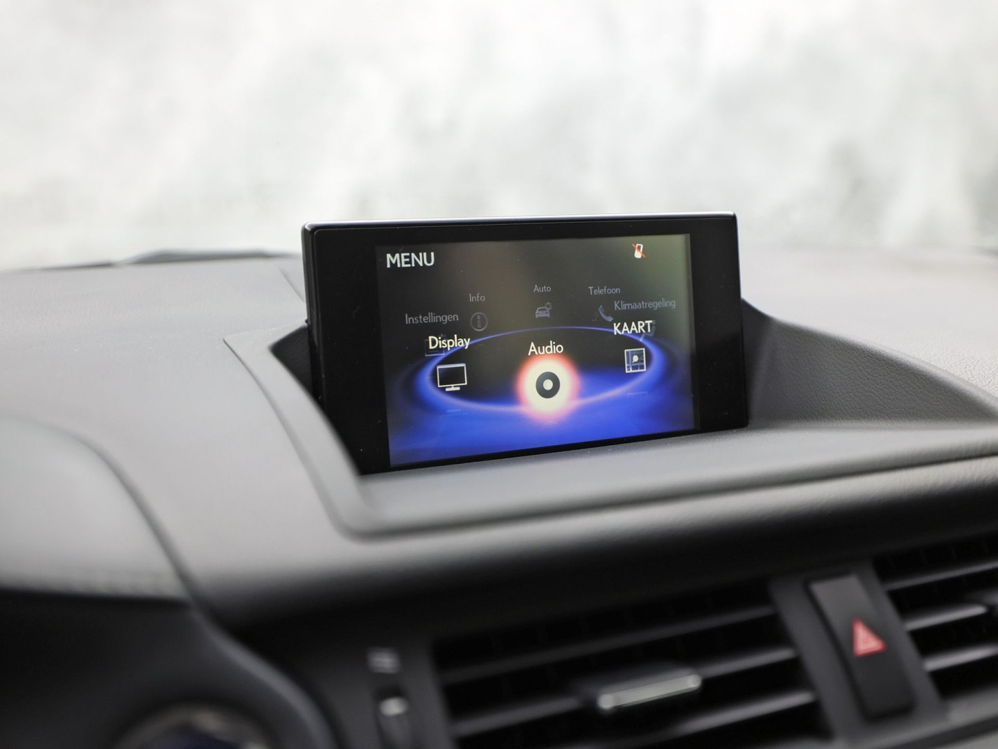 Lexus CT 200h Business Launch Edition Automaat (NAVIGATIE, CAMERA, ALCANTARA, SPORTSTOELEN, KEYLESS, ADAPTIVE CRUISE, NIEUWSTAAT)