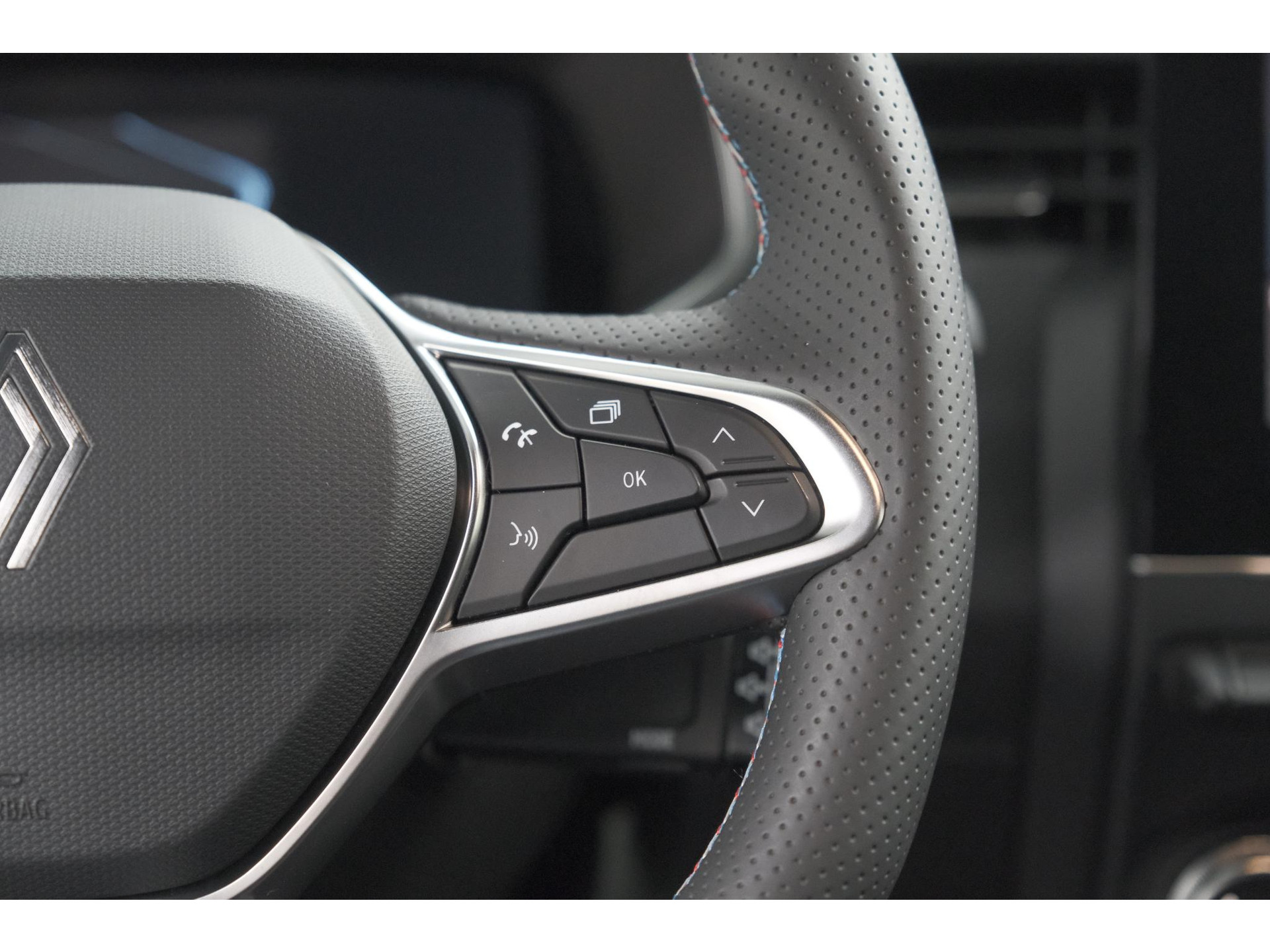 Renault Clio 1.6 E-Tech Full Hybrid 145 esprit Alpine | 360 Camera | Adaptieve Cruise Control | Dodehoekdetectie | 9.3 Inch Infotainmentscherm