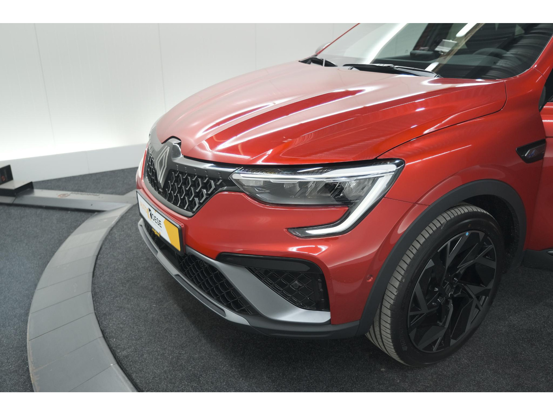 Renault Arkana 1.6 E-Tech hybrid 145 Esprit Alpine | Rondom Camera | Adaptieve Cruise Control | Pack Winter | Dodehoekdetectie