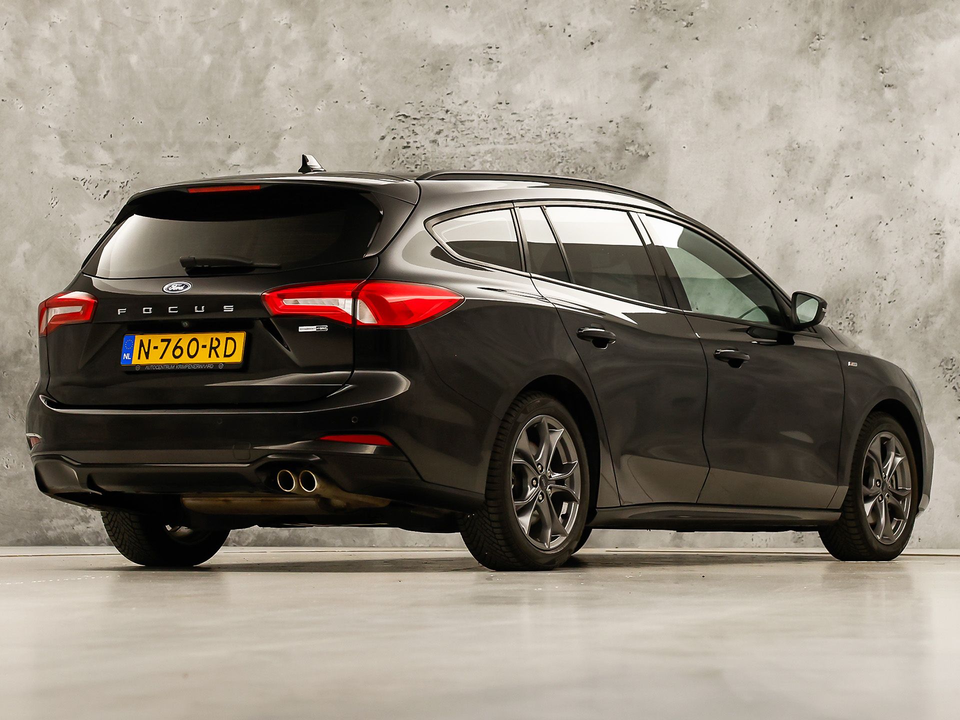 Ford Focus Wagon 1.0 EcoBoost ST Line Sport 125PK (APPLE CARPLAY, GROOT NAVI, STUUR/STOELVERWARMING, GETINT GLAS, CAMERA, ADAPTIVE CRUISE, SPORTSTOELEN, KEYLESS, LANE ASSIST, NIEUWSTAAT)