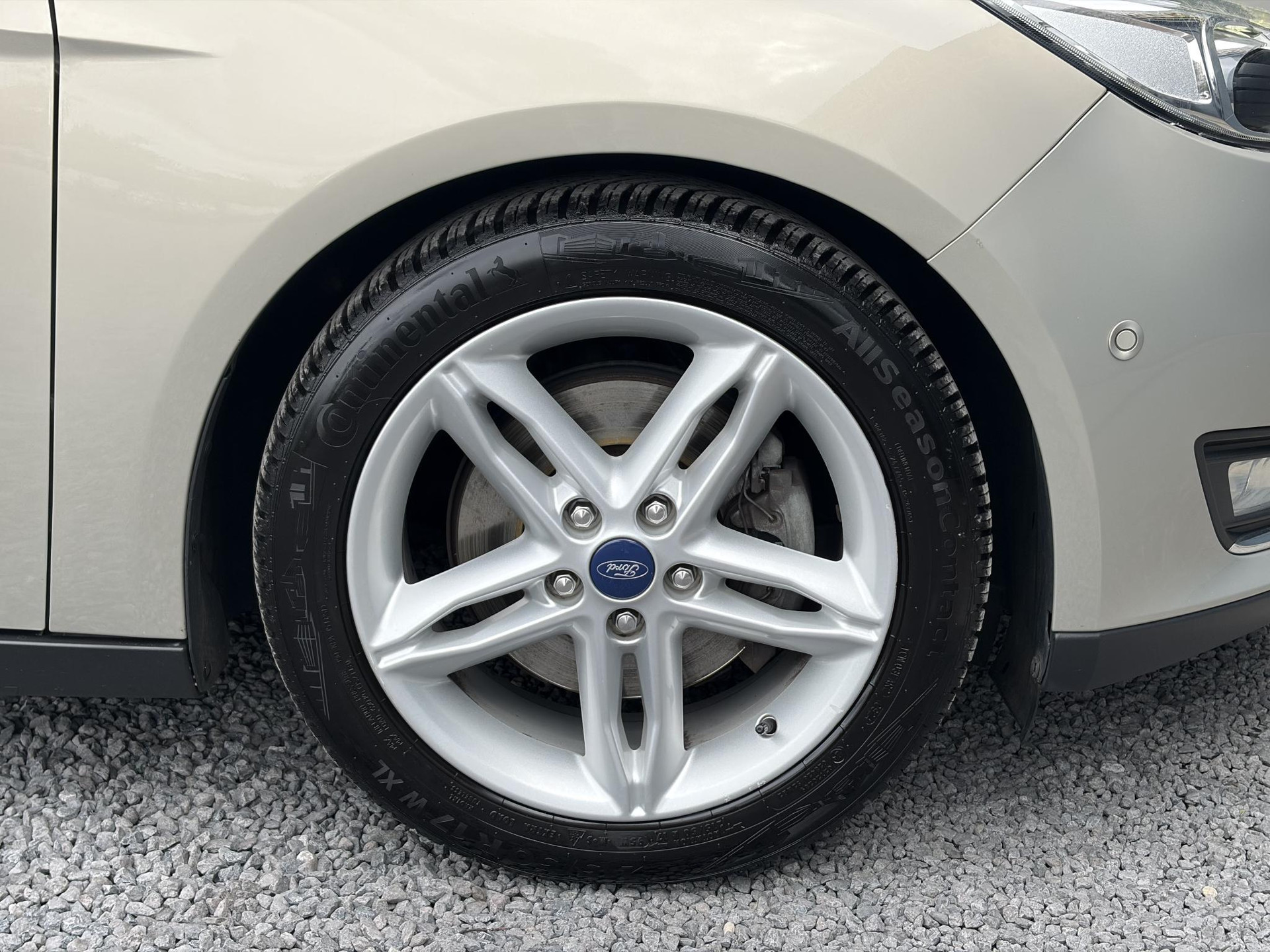 Ford Focus Wagon 1.5 Titanium Edition 1e Eigenaar,150pk,Navi,Camera,6 Bak,Stoelverw,Stuurverw,Leder,Lm velgen,Pdc V+A,Elekt.stoelen,Recent beurt gehad,Apk tot 03-2027