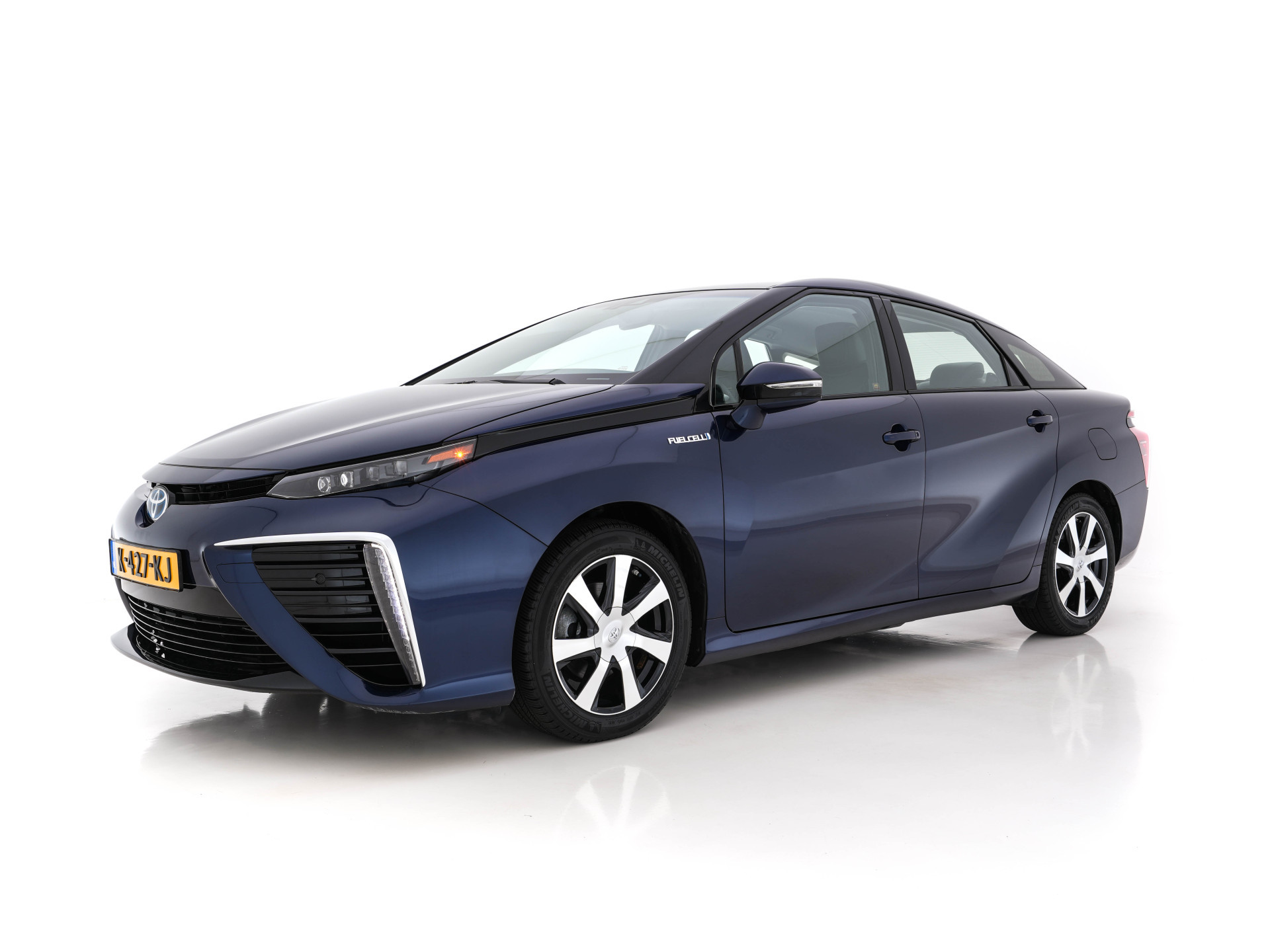 Toyota Mirai FCV Executive [ HYDROGEN ] Aut. *LEATHER | FULL-LED | JBL-SOUNDSYSTEM | CAMERA | KEYLESS | MEMORY-PACK | ADAPTIVE-CRUISE | BLIND-SPOT |  DAB | NAVI-FULLMAP | KEYLESS | DIGI-COCKPIT | COMFORTSEATS | LANE-ASSIST |