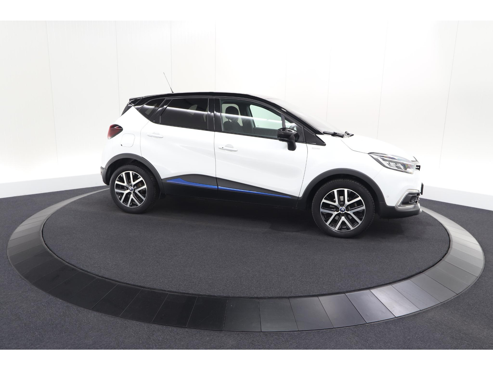 Renault Captur TCe 150 EDC S-Version | Trekhaak| Camera | Dodehoekdetectie | Navigatie